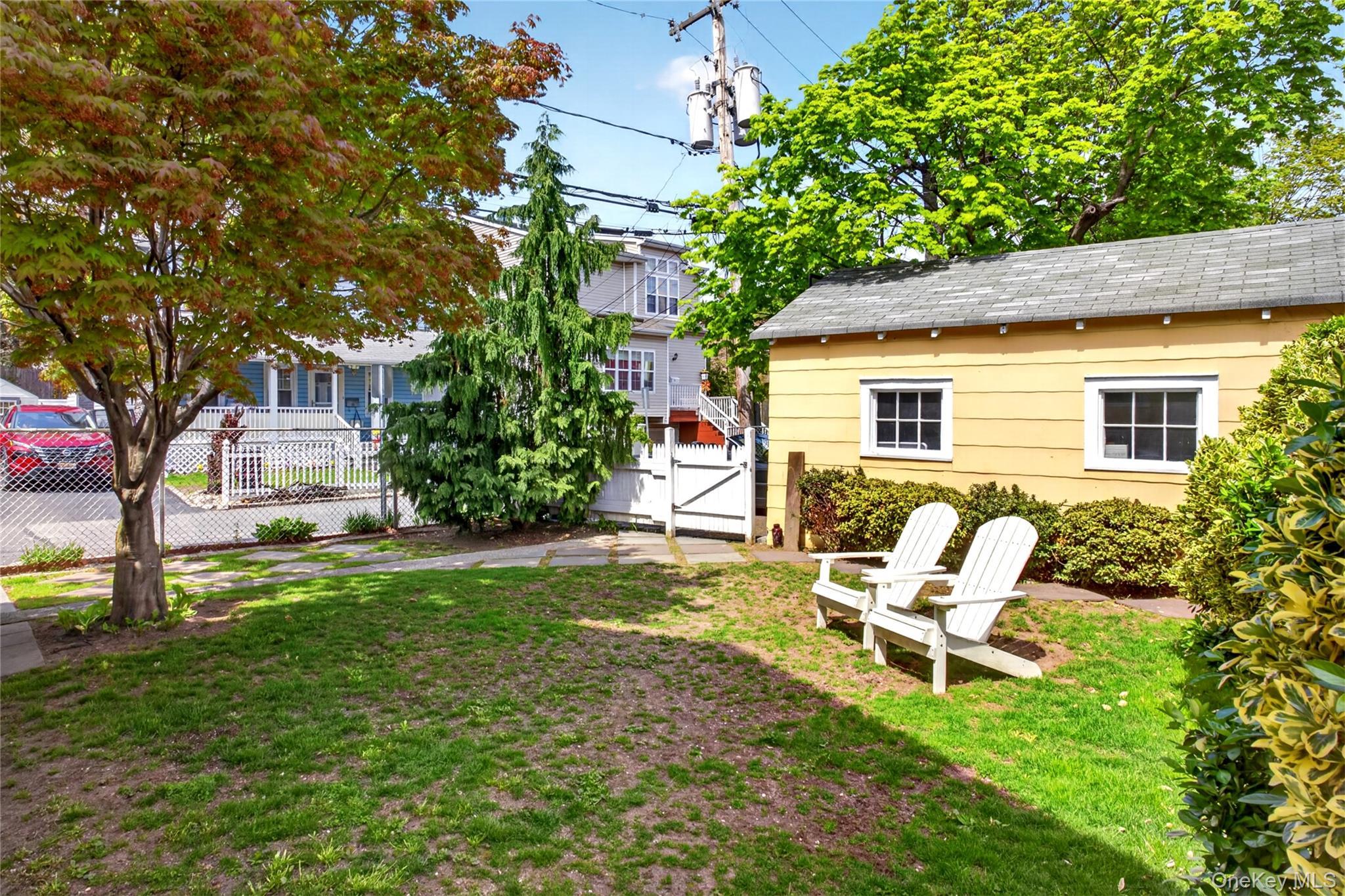 Single Family Smull Place  Nassau County, NY 11050, MLS-1021284-23