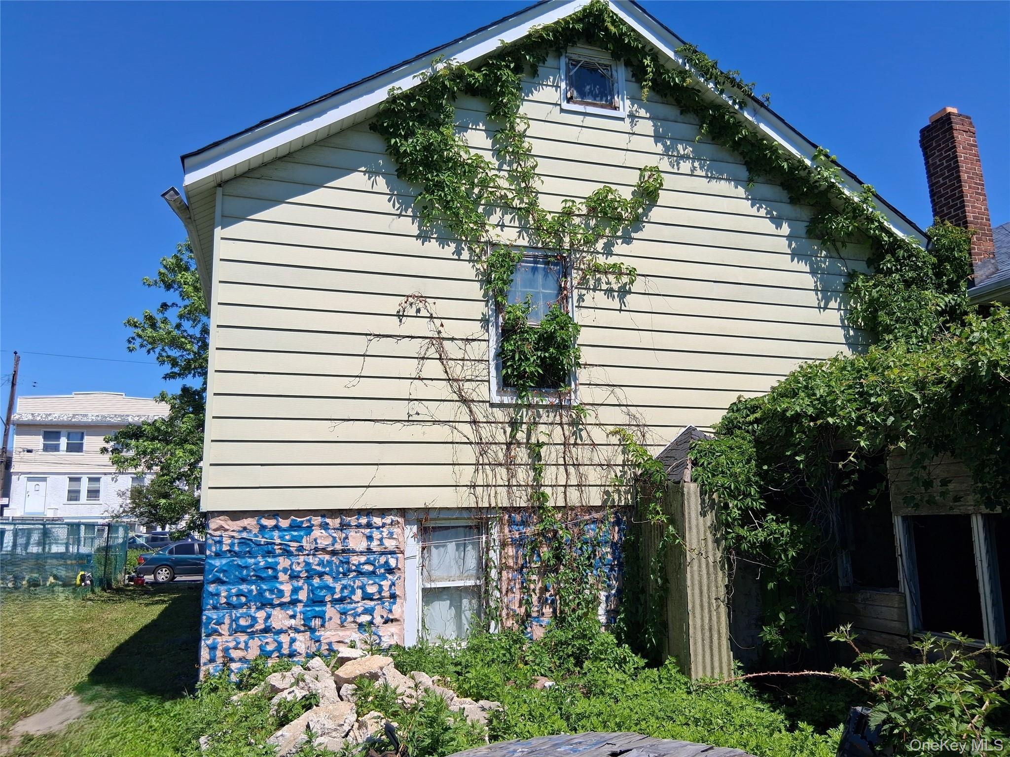 Single Family Beach 67th Street  Queens, NY 11692, MLS-1021292-3