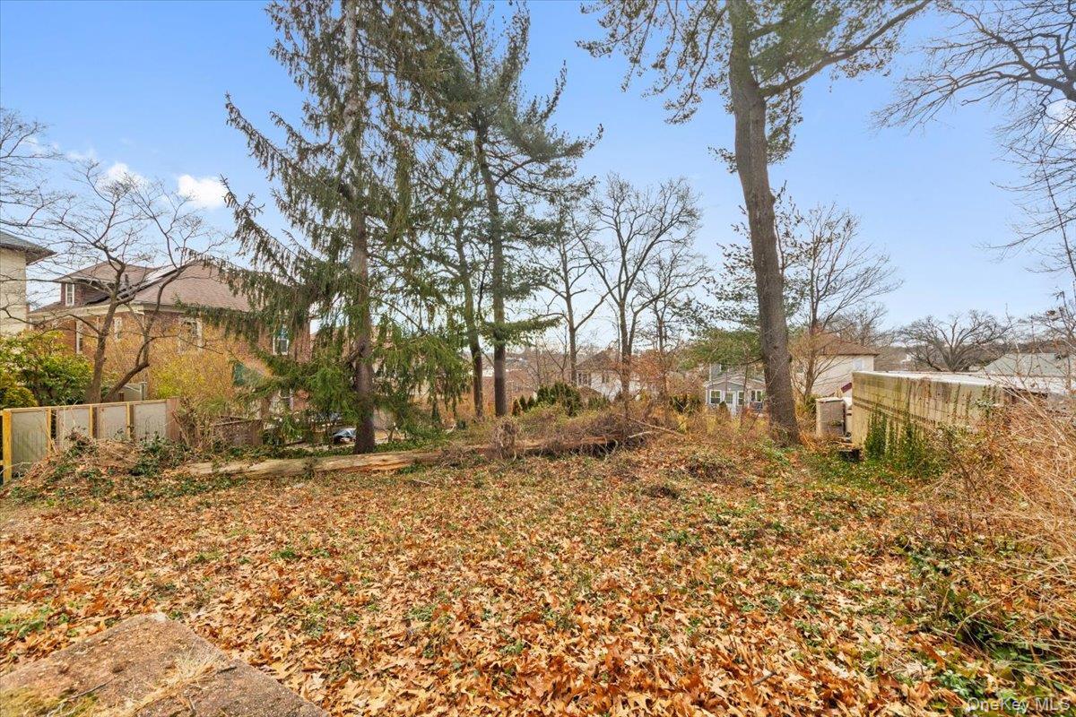 Single Family W 263rd Street Bronx, NY 10471, MLS-1021304-21