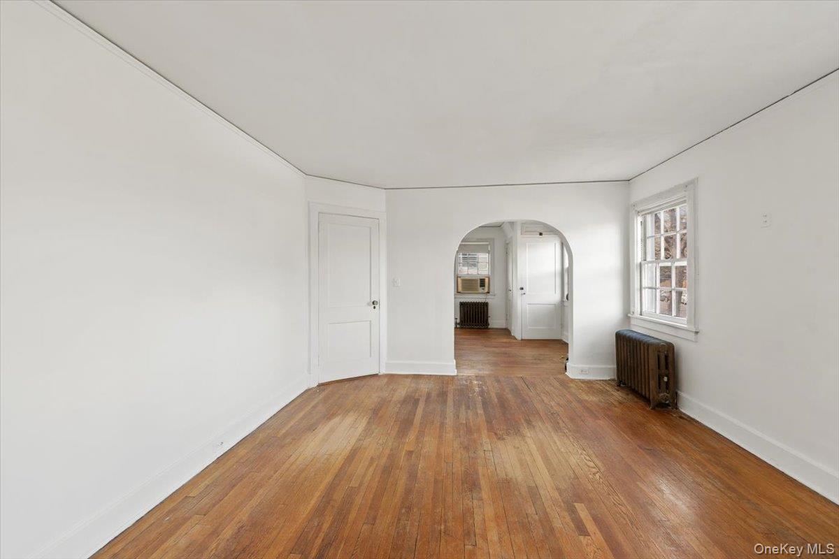 Single Family W 263rd Street Bronx, NY 10471, MLS-1021304-6