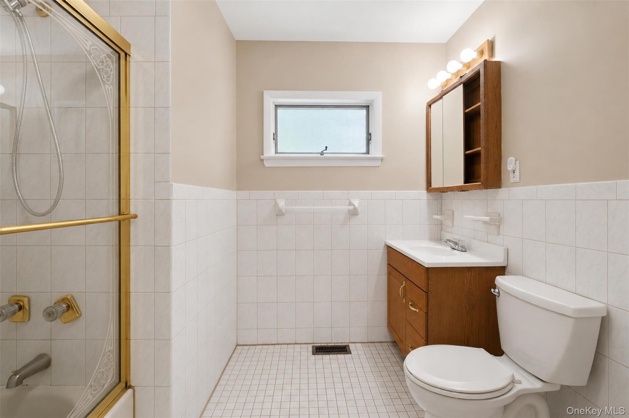 Single Family S State Road Westchester County, NY 10510, MLS-1021305-23