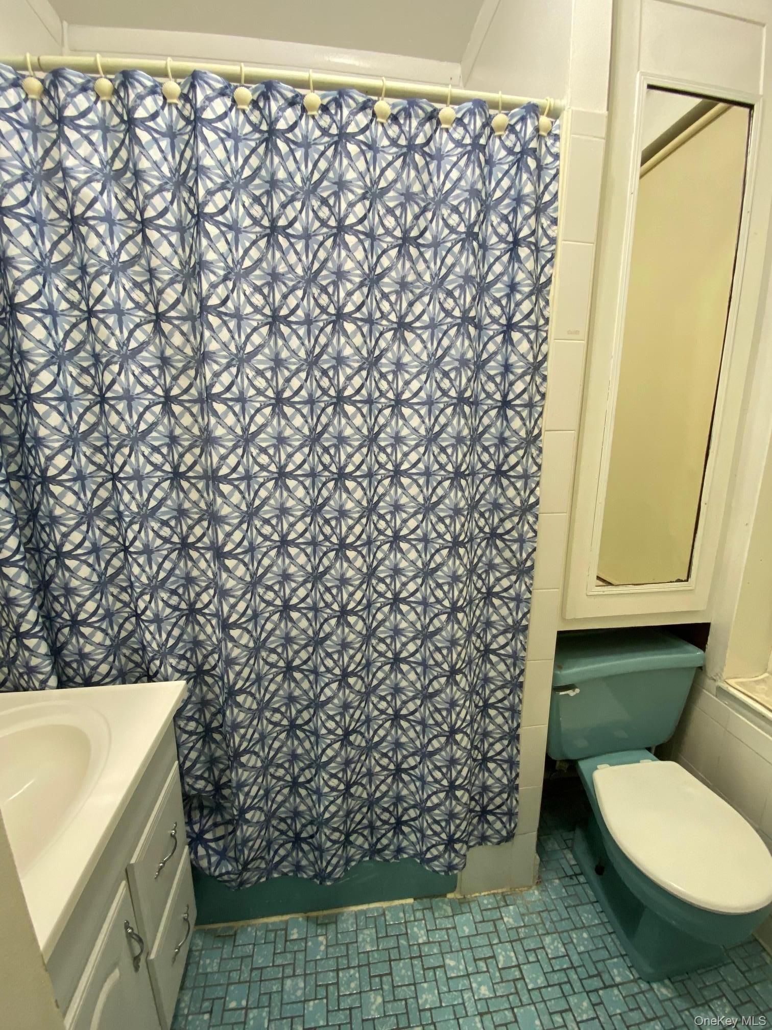 Single Family Ward Avenue Bronx, NY 10472, MLS-1021310-10