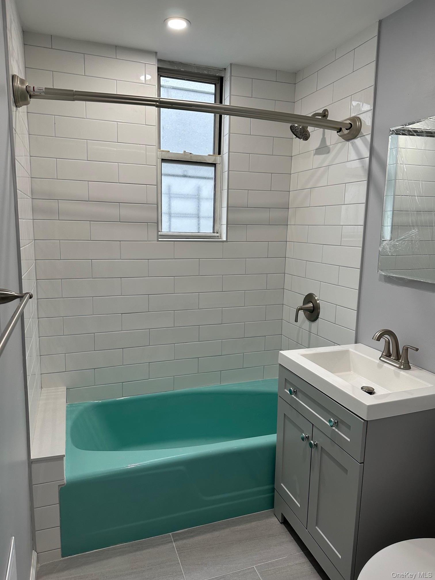 Single Family Ward Avenue Bronx, NY 10472, MLS-1021310-4