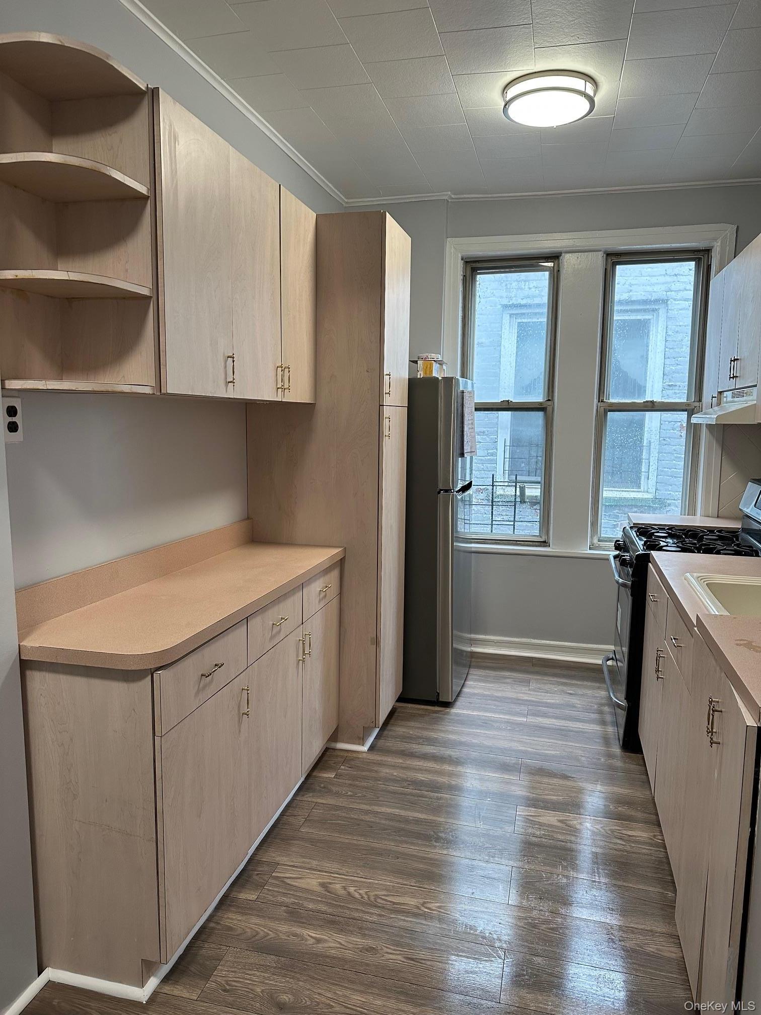 Single Family Ward Avenue Bronx, NY 10472, MLS-1021310-8