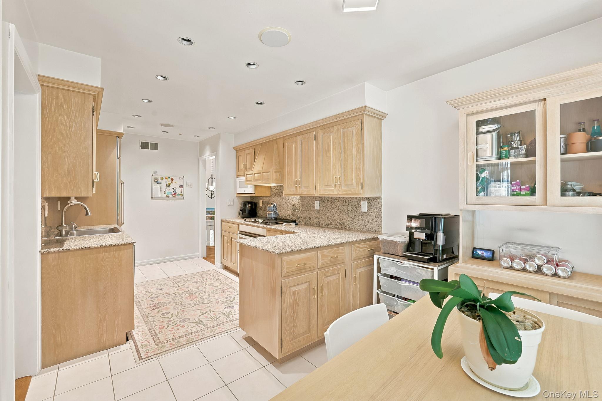 Single Family Hickory Hill Drive  Westchester County, NY 10522, MLS-1021341-10