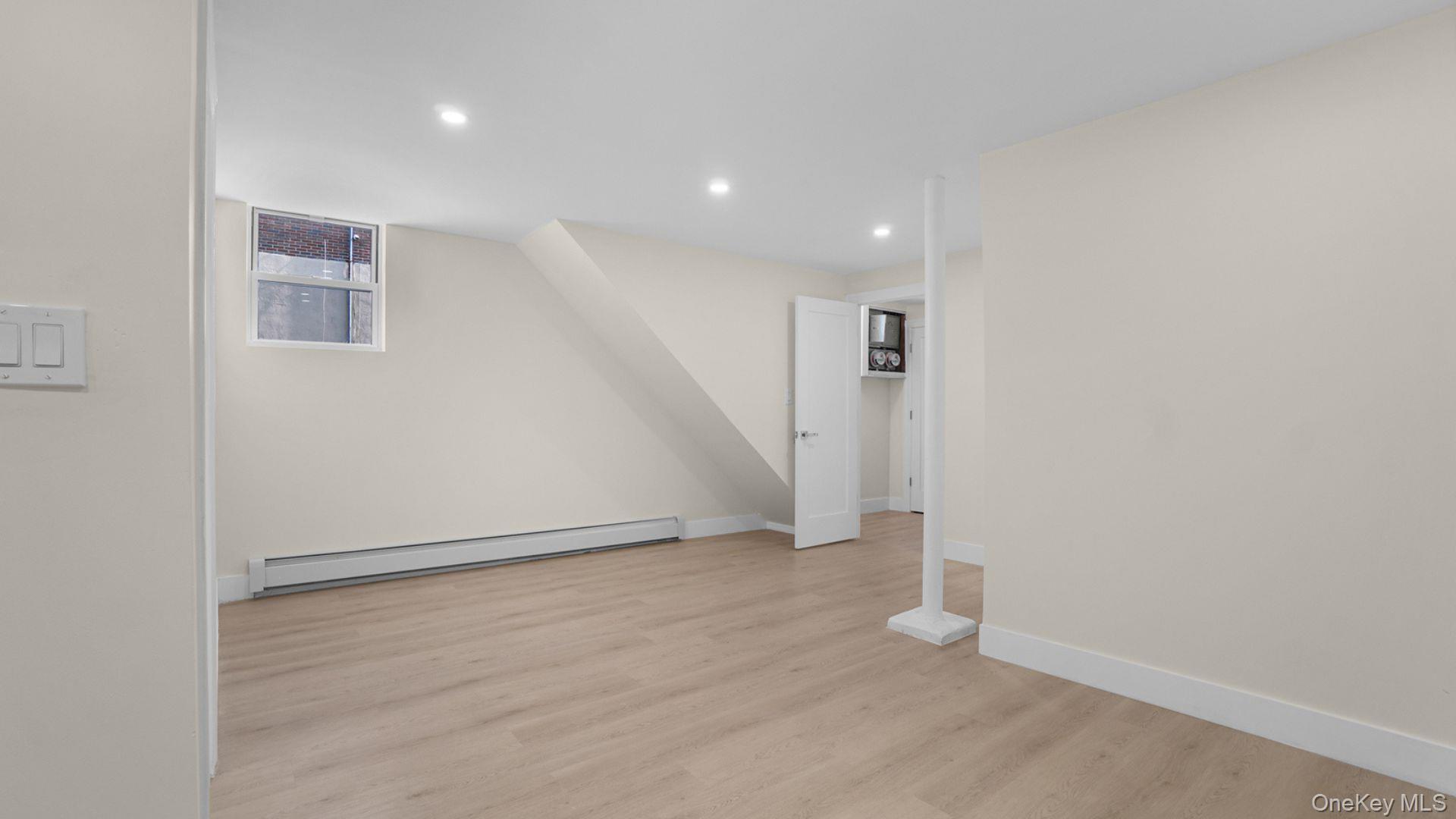 Single Family Gunther Avenue  Bronx, NY 10469, MLS-1021352-20