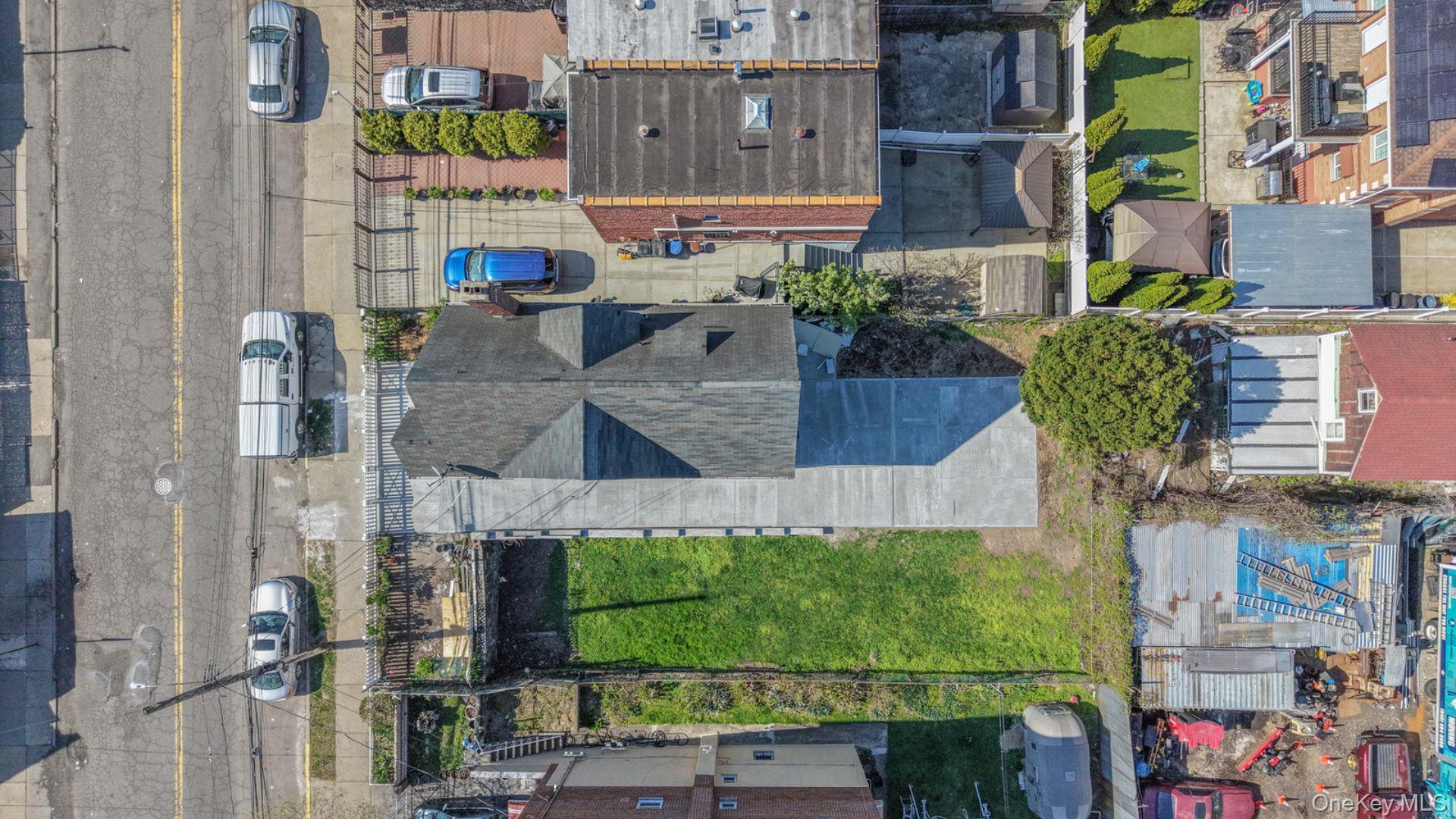 Single Family Gunther Avenue  Bronx, NY 10469, MLS-1021352-30