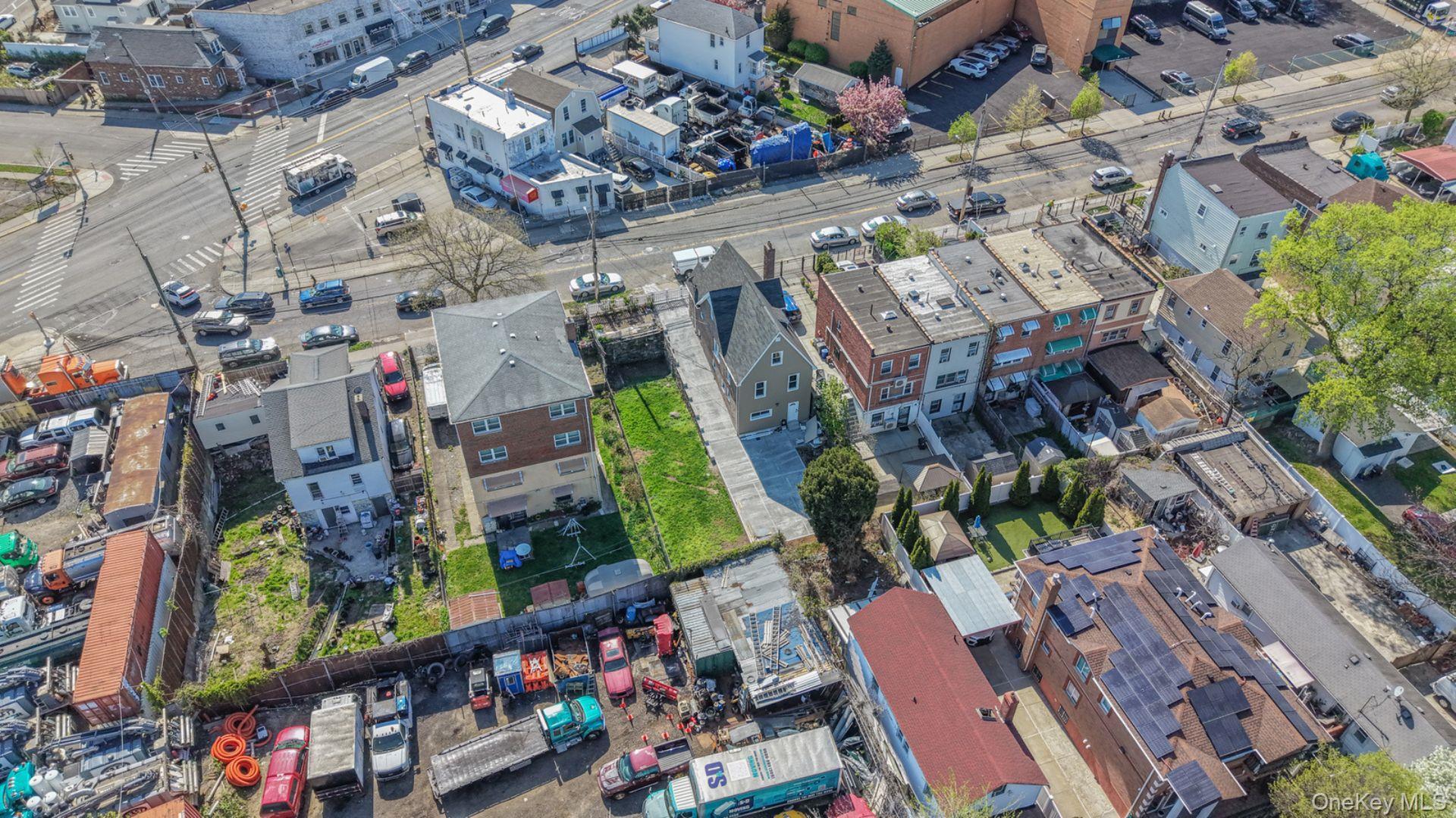 Single Family Gunther Avenue  Bronx, NY 10469, MLS-1021352-34