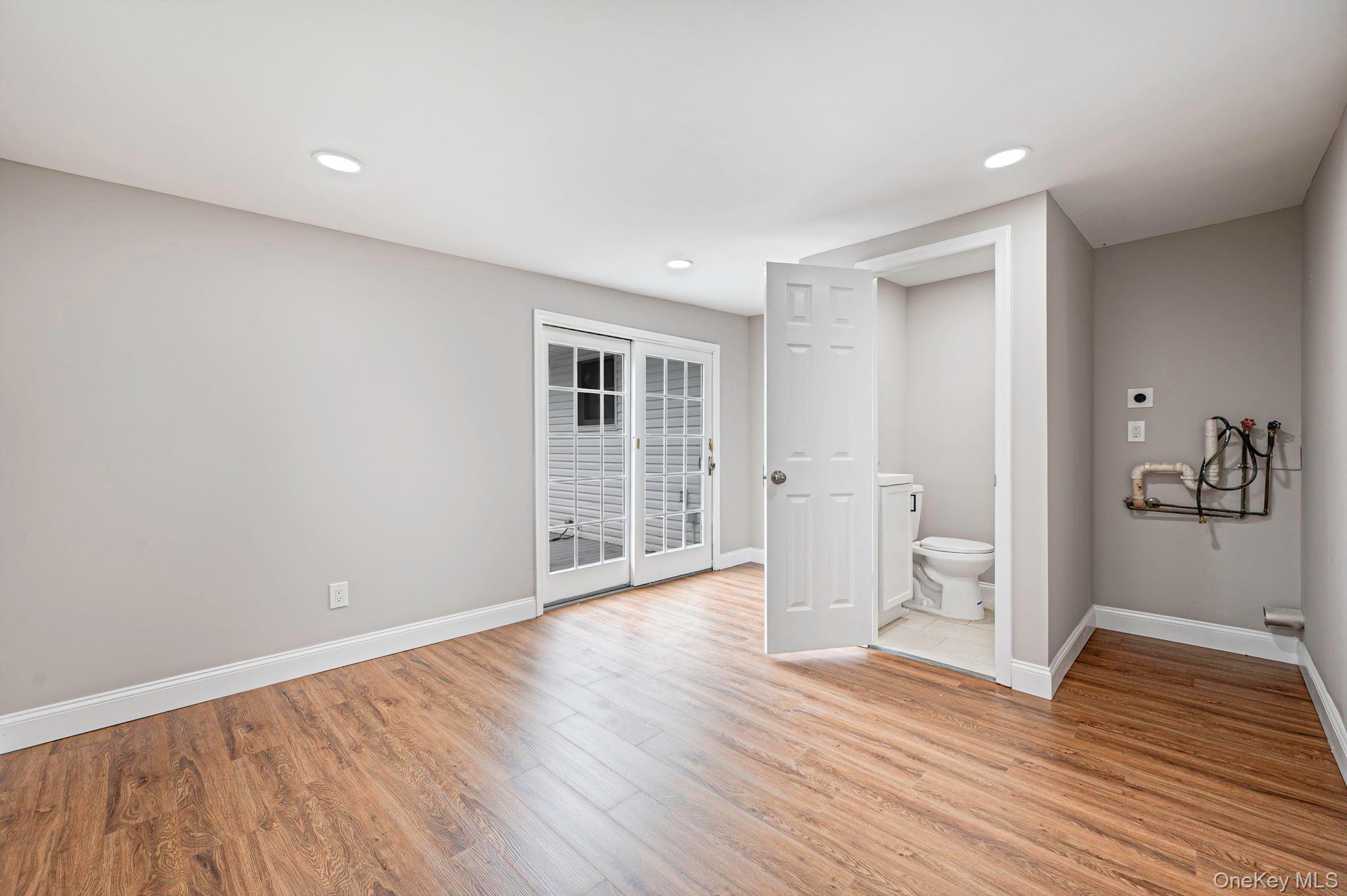 Single Family Lombardy Boulevard Suffolk County, NY 11706, MLS-1021372-11