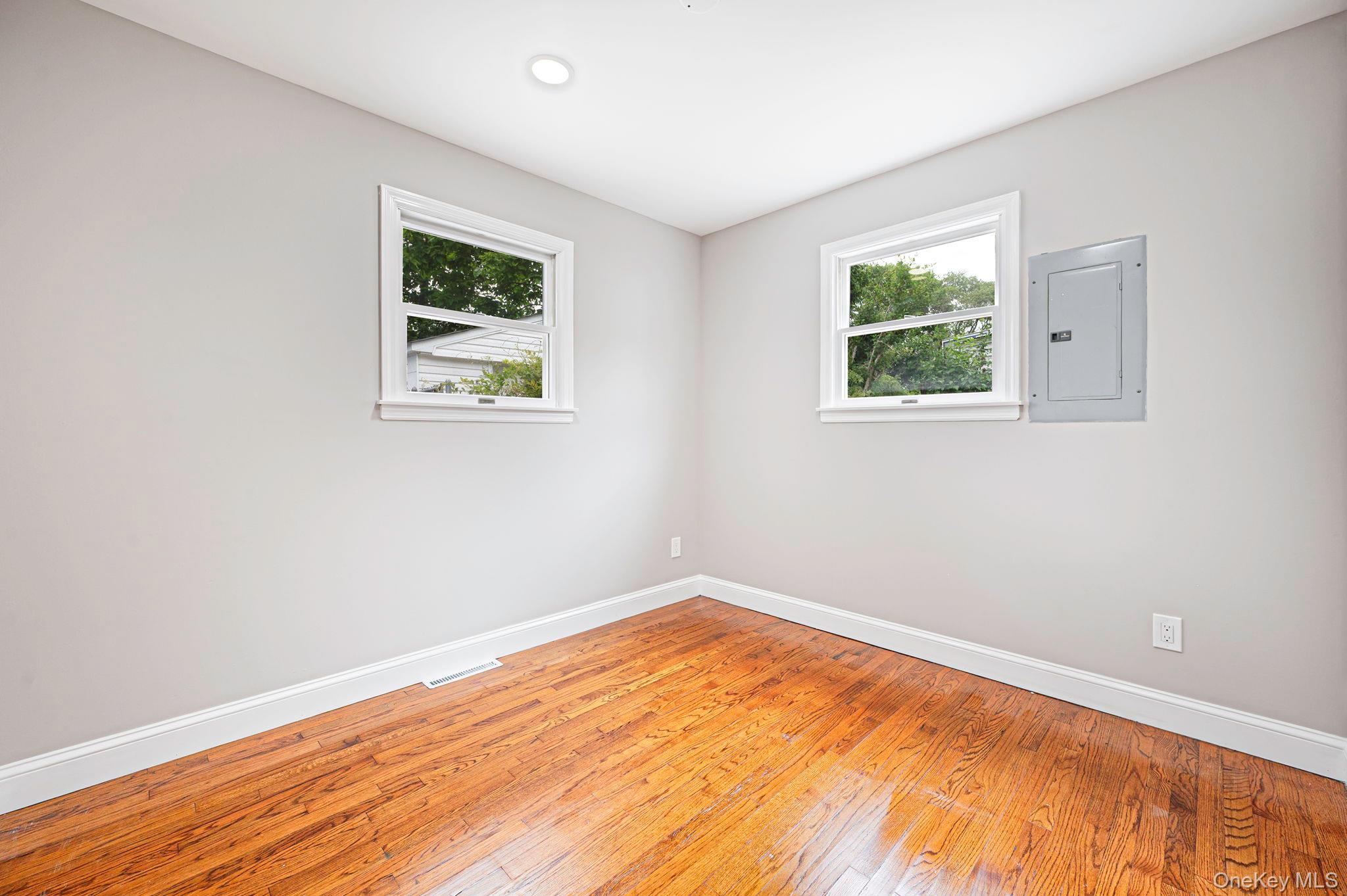 Single Family Lombardy Boulevard Suffolk County, NY 11706, MLS-1021372-18