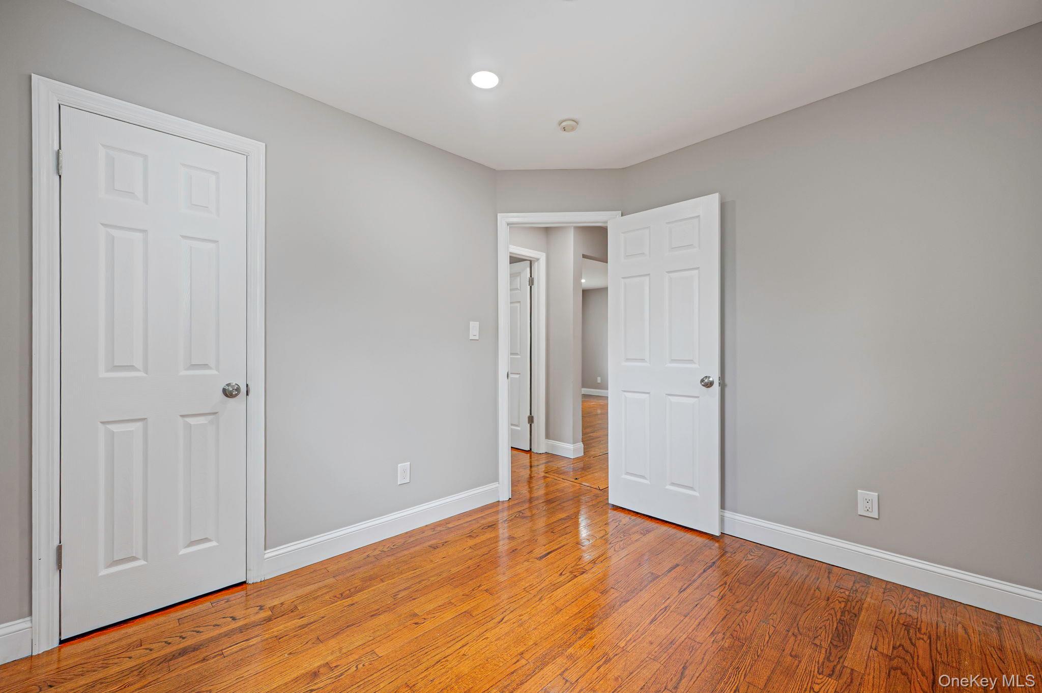 Single Family Lombardy Boulevard Suffolk County, NY 11706, MLS-1021372-19