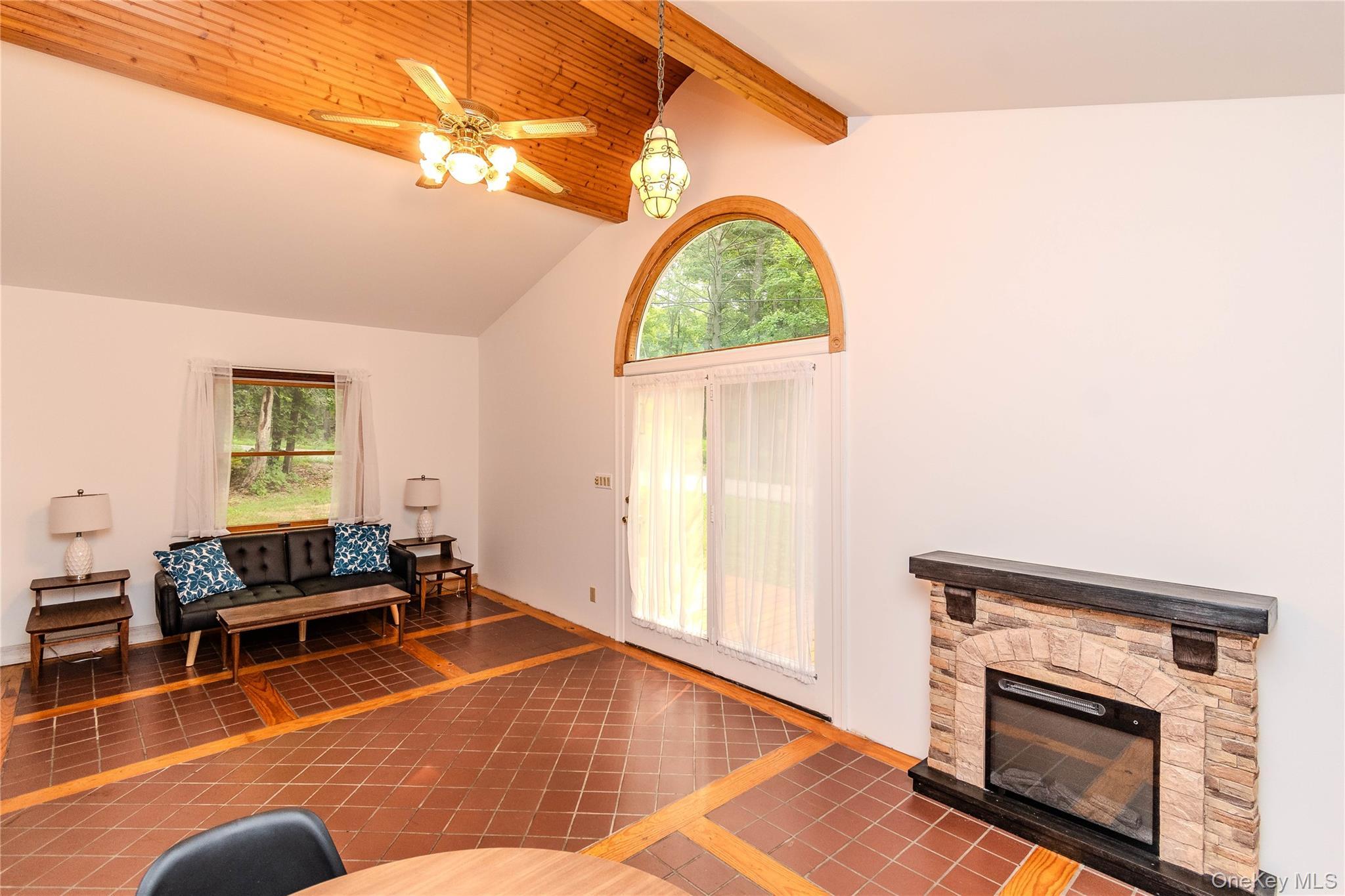 Single Family Canary Hill Road Ulster County, NY 12401, MLS-1021400-15