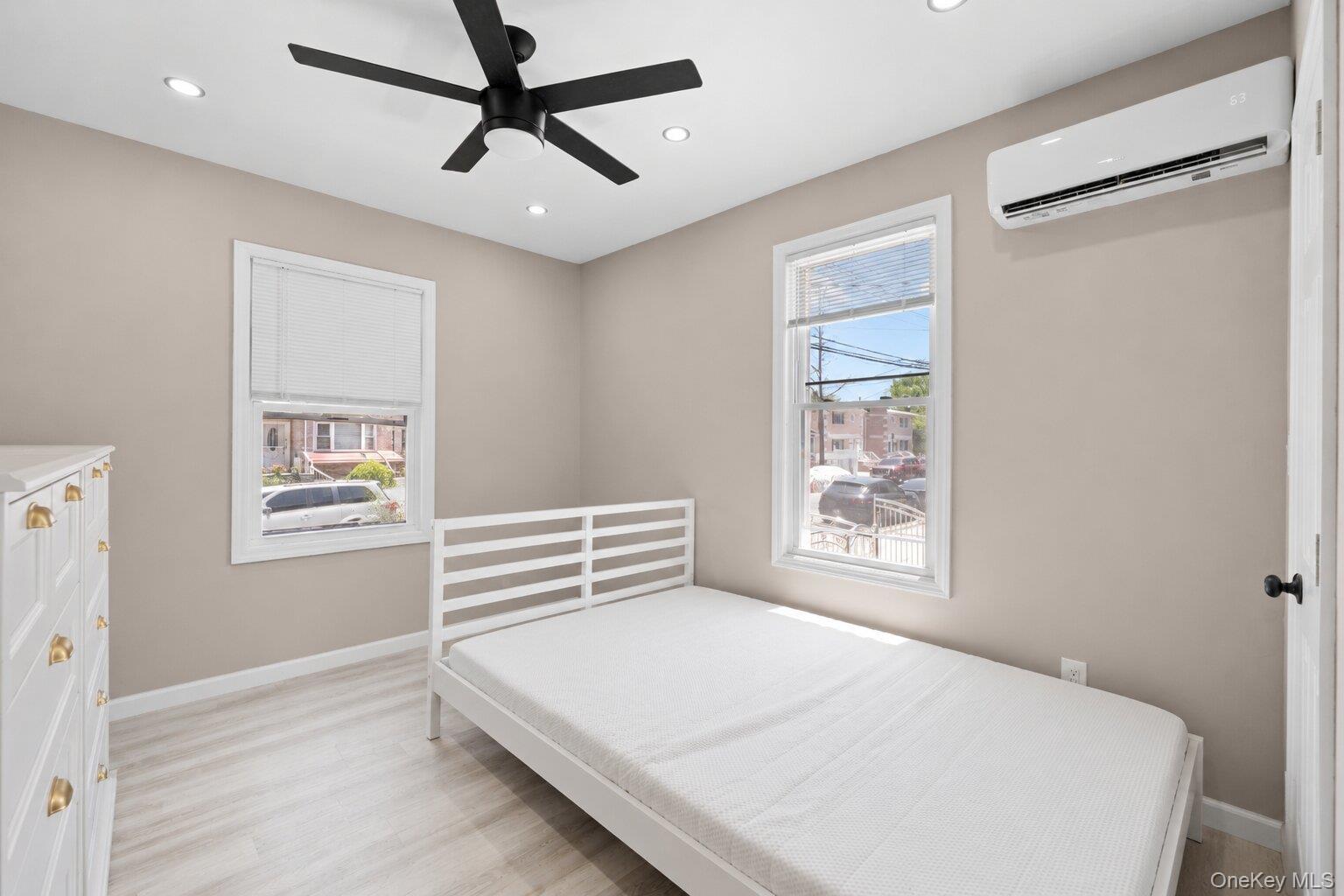 Single Family Newman Avenue Bronx, NY 10473, MLS-1021403-10