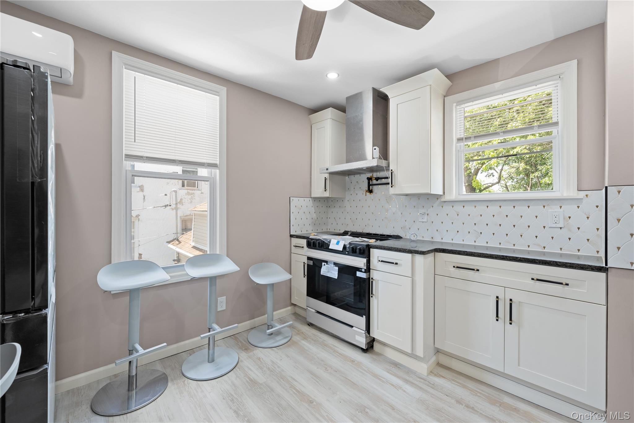Single Family Newman Avenue Bronx, NY 10473, MLS-1021403-18