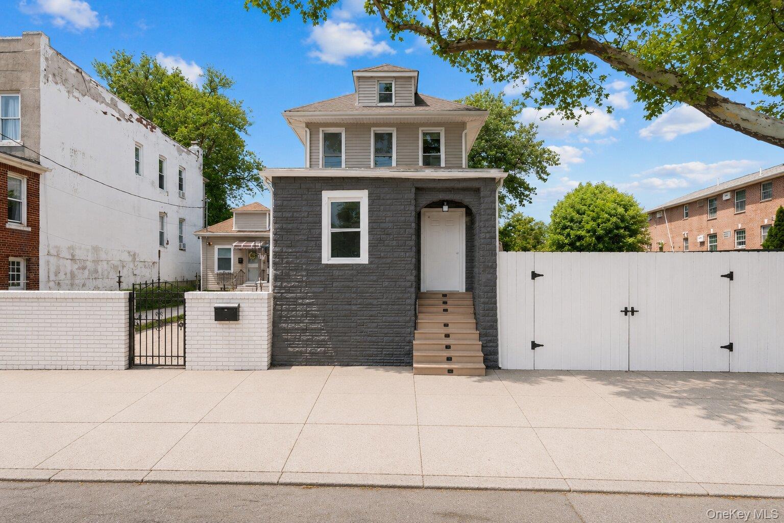 Single Family Newman Avenue Bronx, NY 10473, MLS-1021403-2