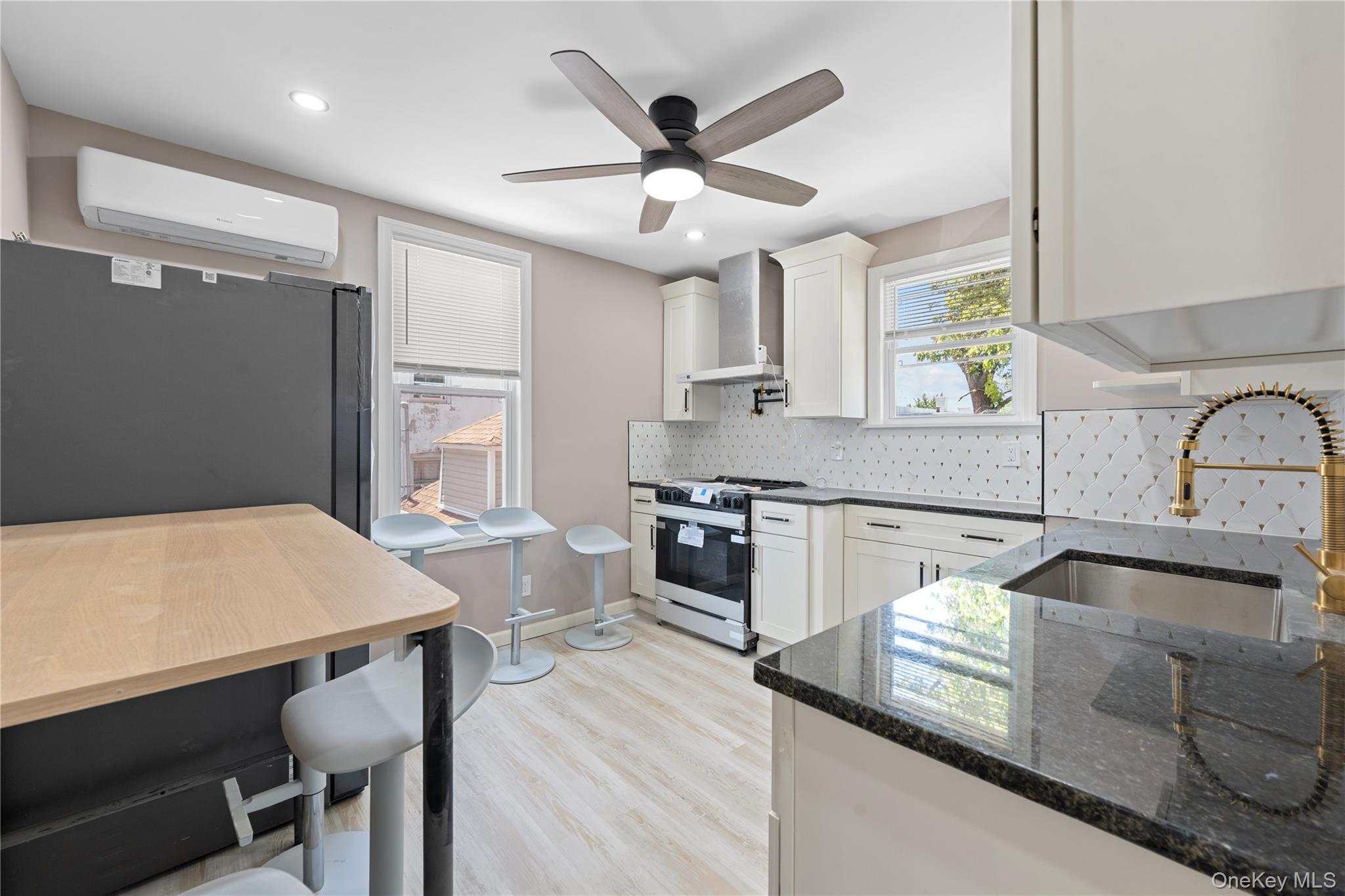Single Family Newman Avenue Bronx, NY 10473, MLS-1021403-20