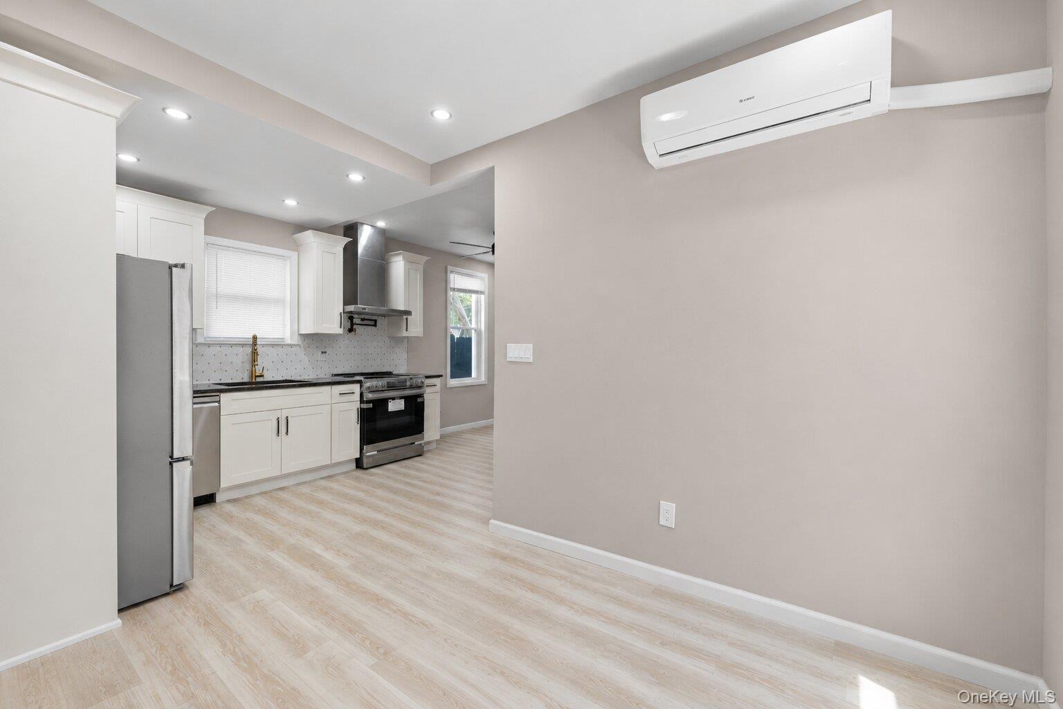 Single Family Newman Avenue Bronx, NY 10473, MLS-1021403-7