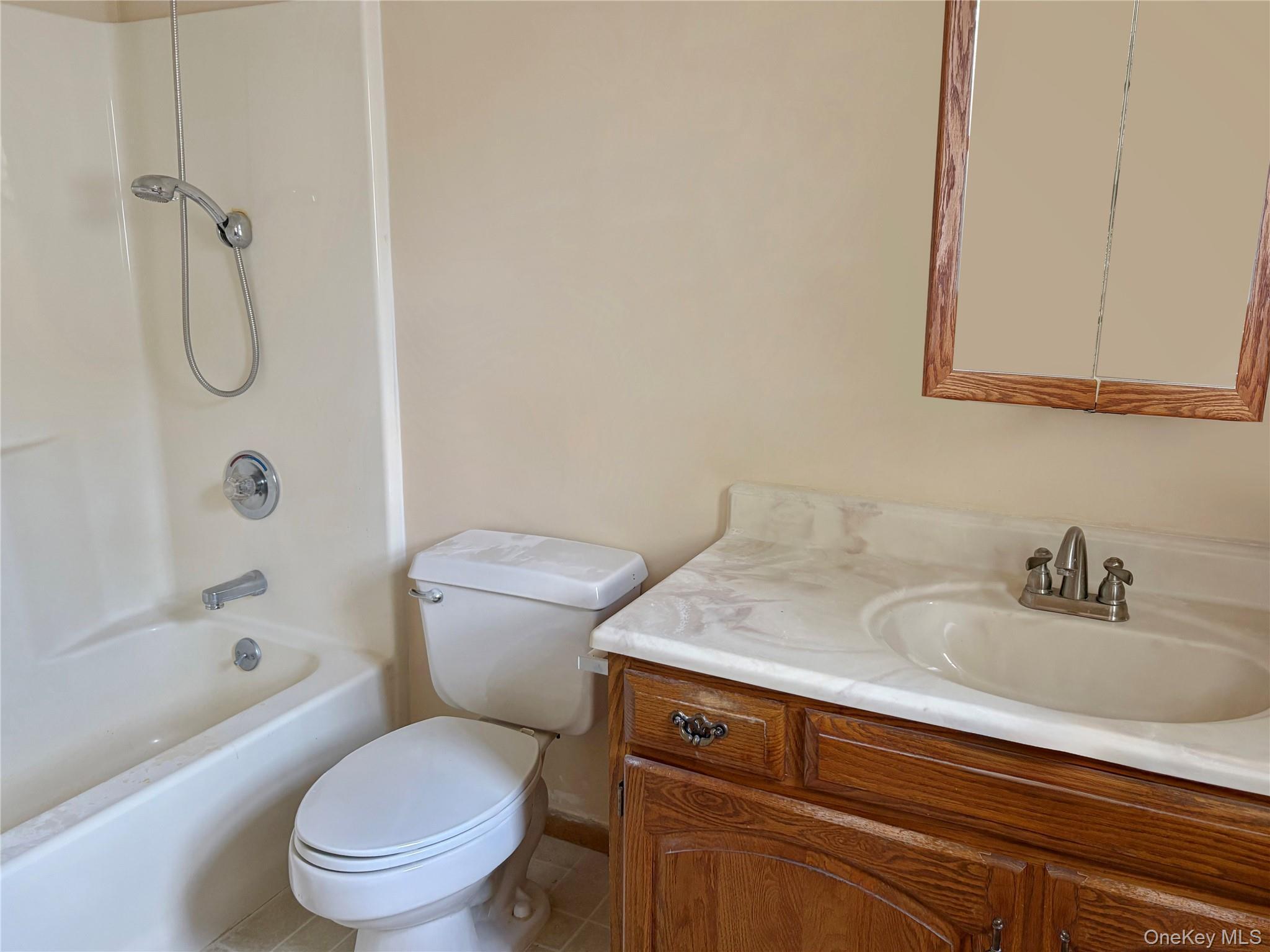 Single Family Village Circle E  Suffolk County, NY 11949, MLS-1021408-10