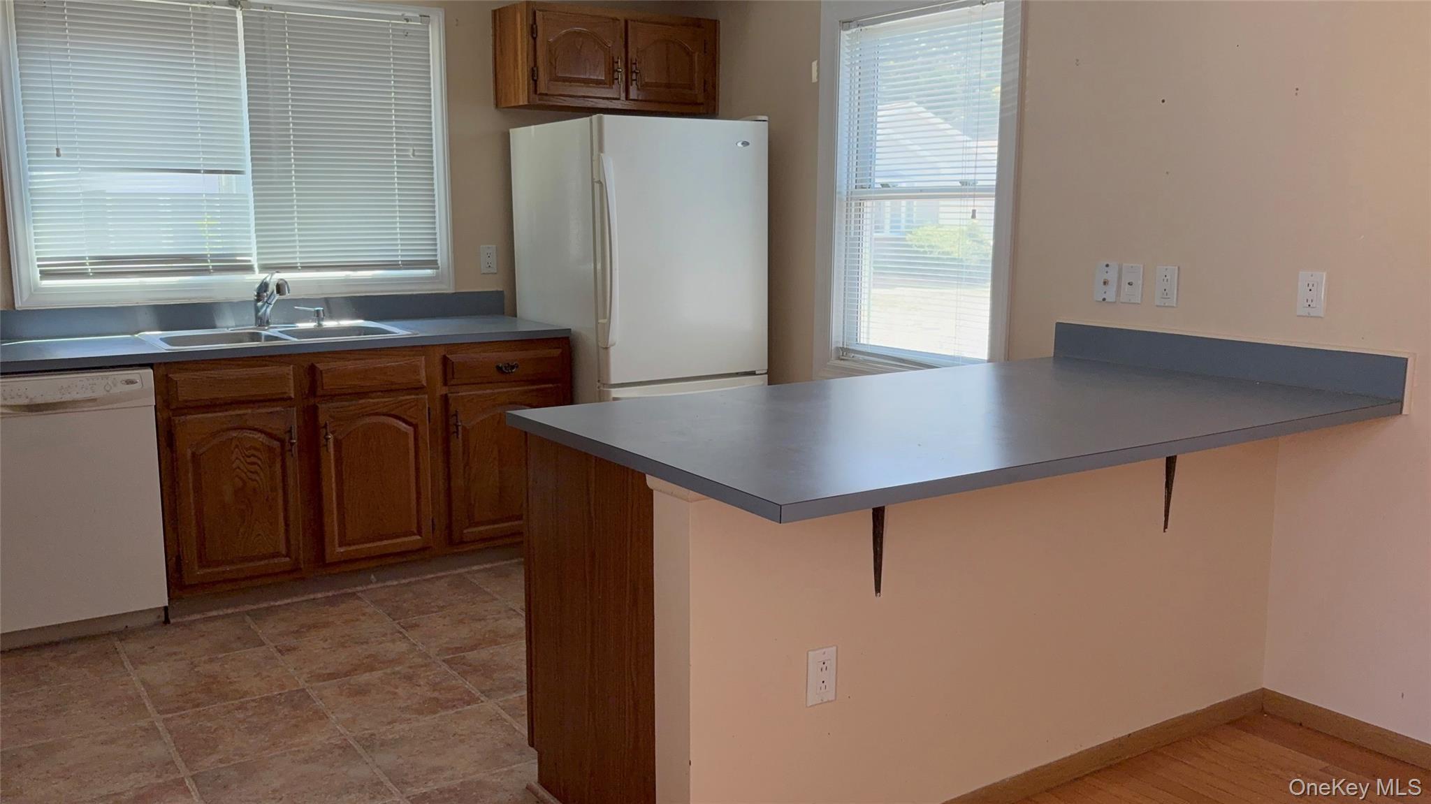 Single Family Village Circle E  Suffolk County, NY 11949, MLS-1021408-4