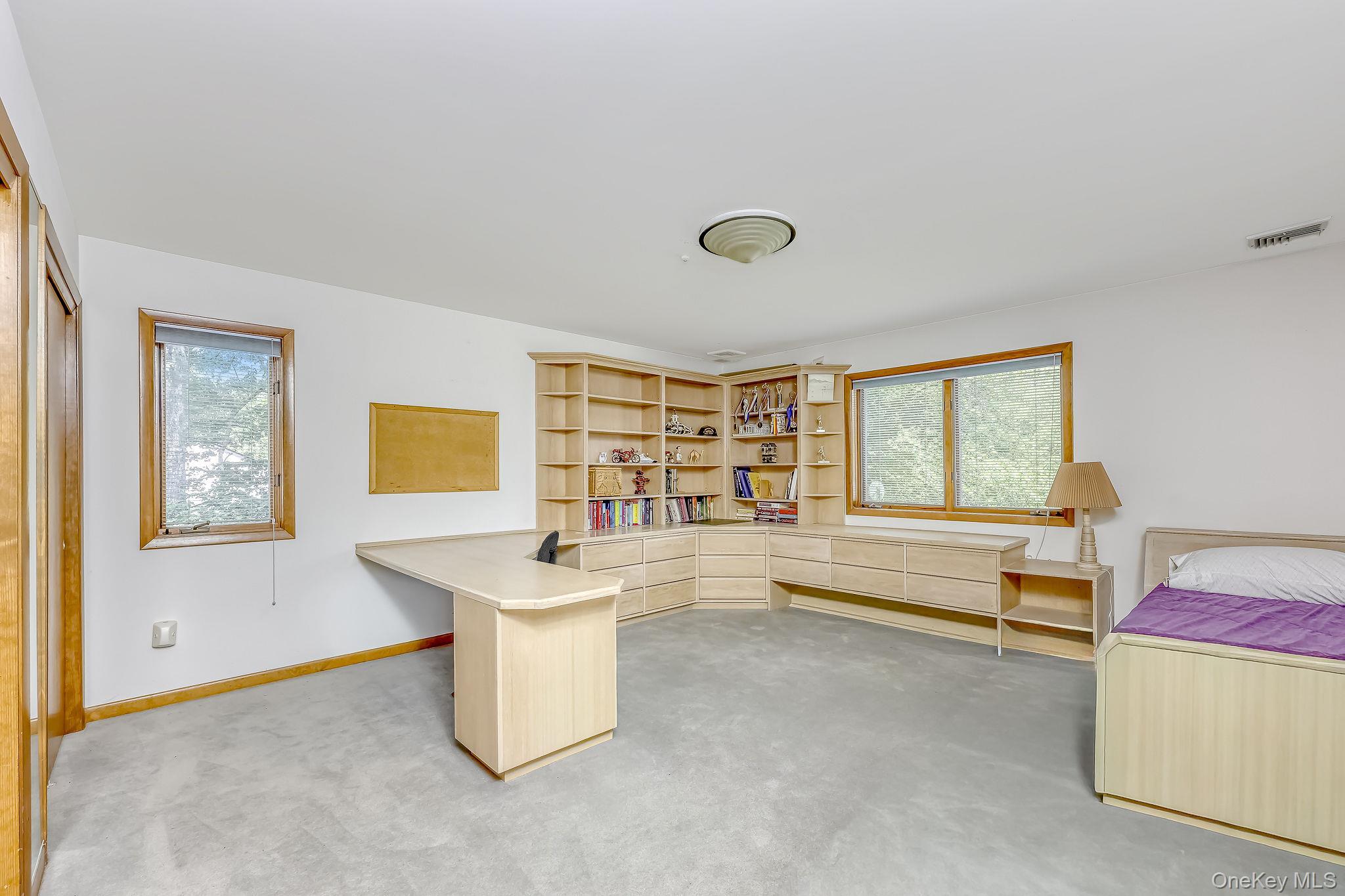 Single Family Zeck Court  Rockland County, NY 10901, MLS-1021410-23