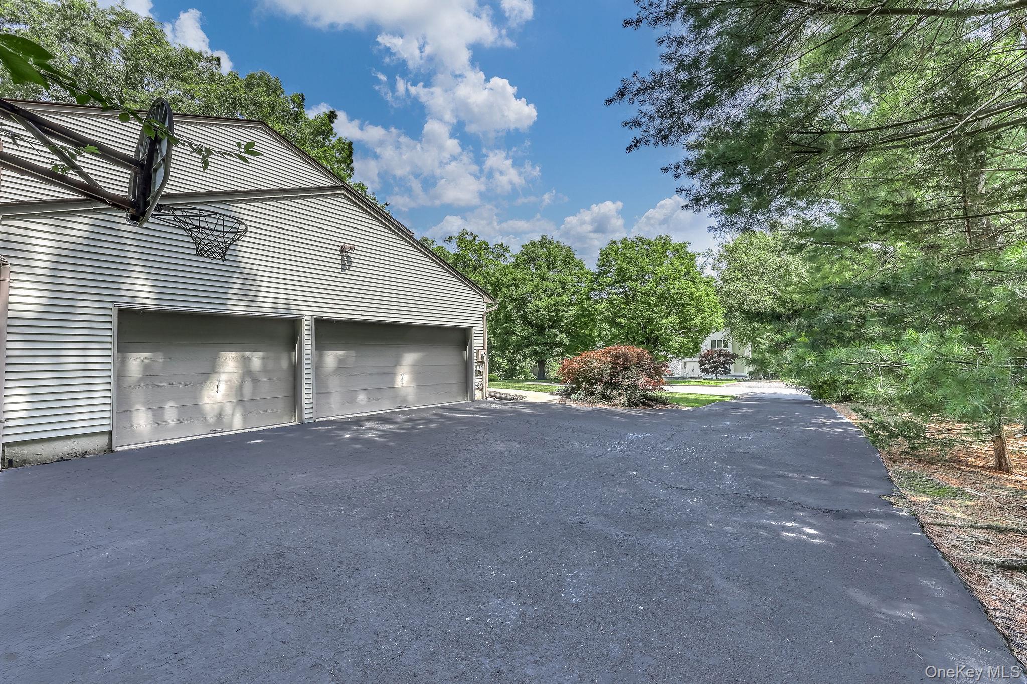Single Family Zeck Court  Rockland County, NY 10901, MLS-1021410-4