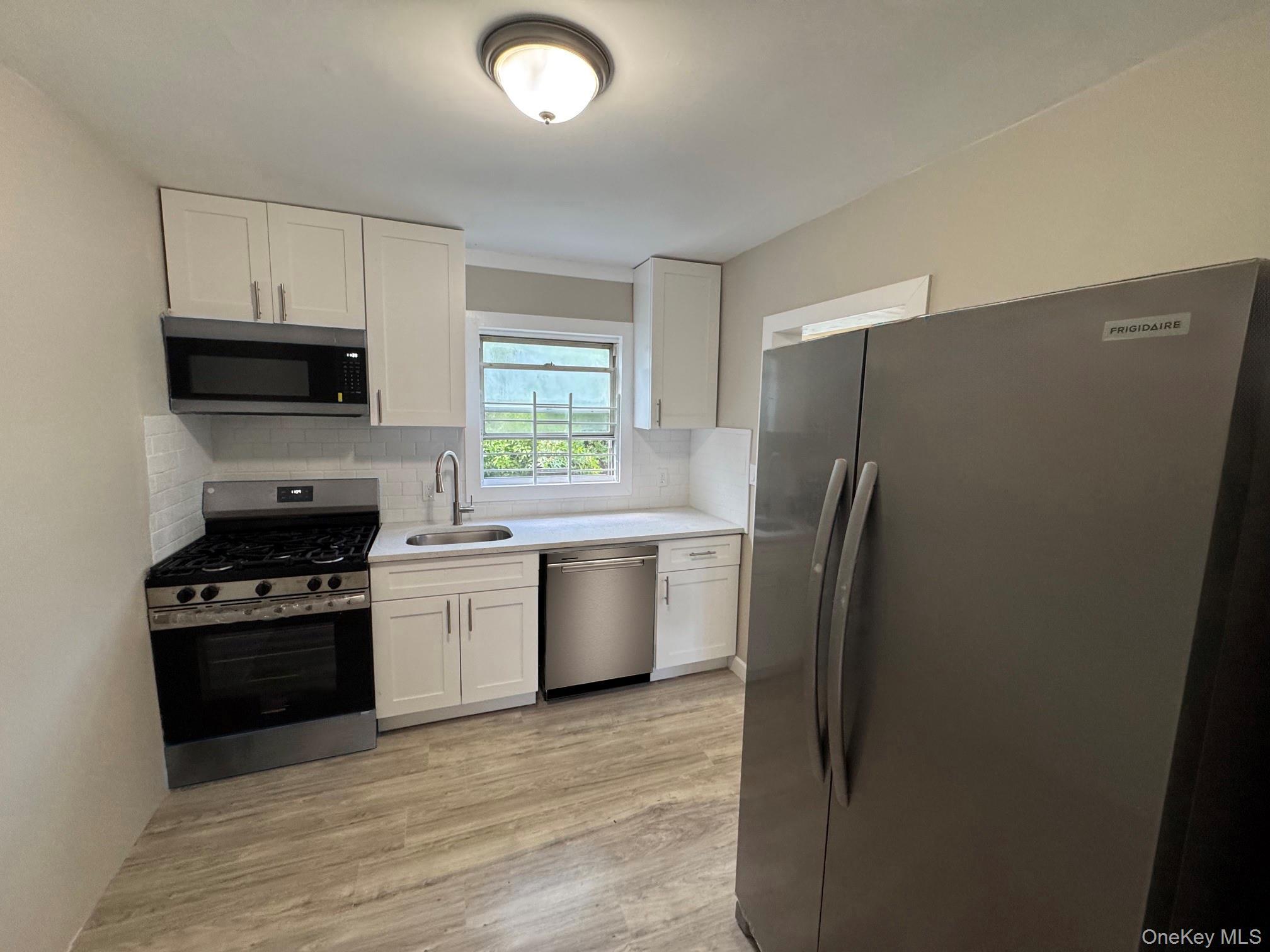 Single Family 204th Street Queens, NY 11412, MLS-1021426-5