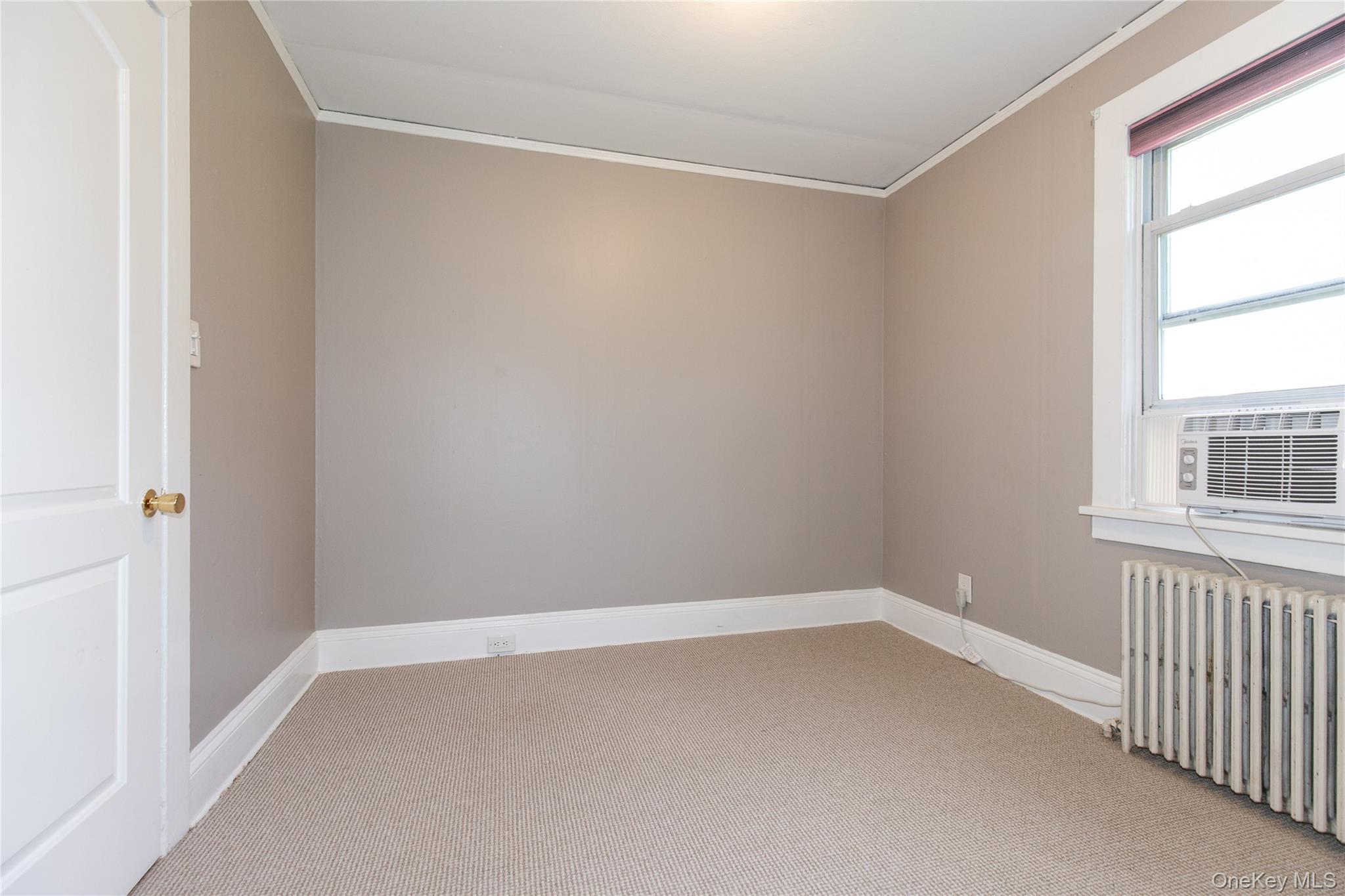 Single Family Perry Avenue Nassau County, NY 11709, MLS-1021442-10