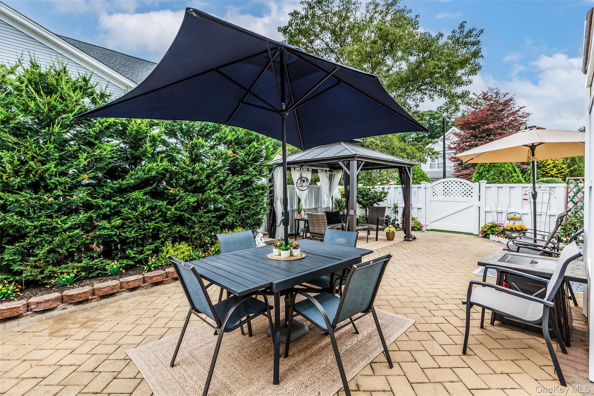 Single Family Kate Circle Suffolk County, NY 11953, MLS-1021466-22
