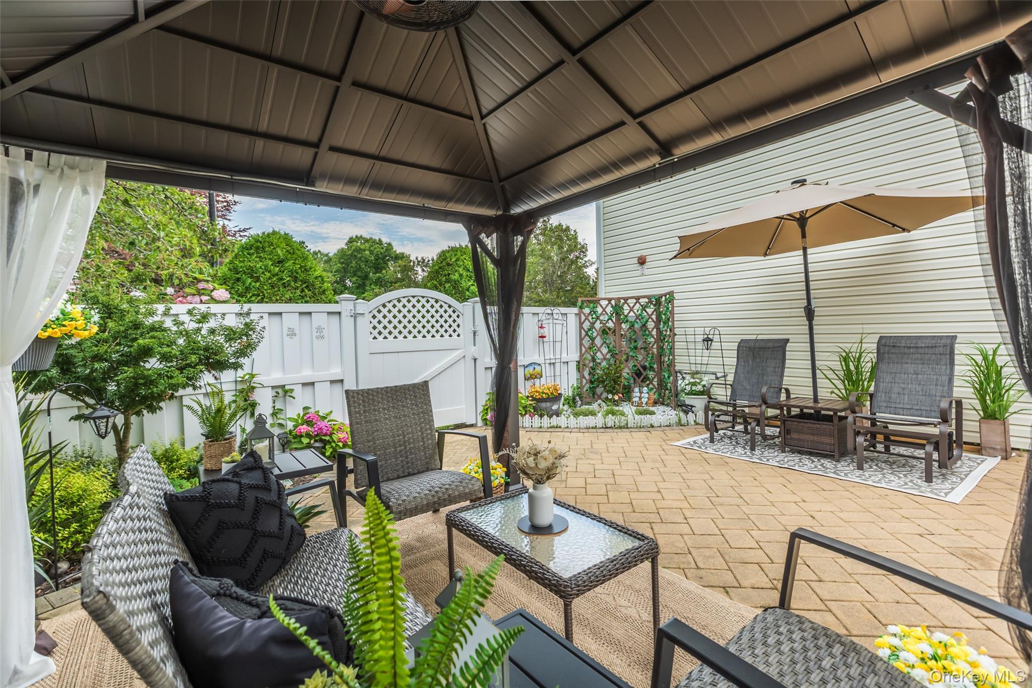 Single Family Kate Circle Suffolk County, NY 11953, MLS-1021466-24