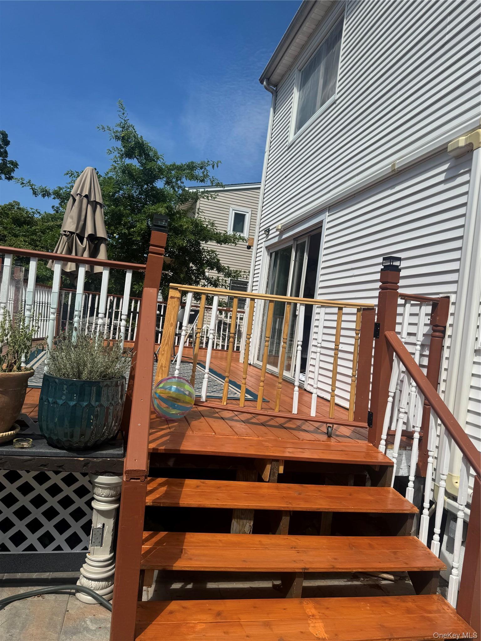 Single Family Camp Avenue  Nassau County, NY 11710, MLS-1021470-20