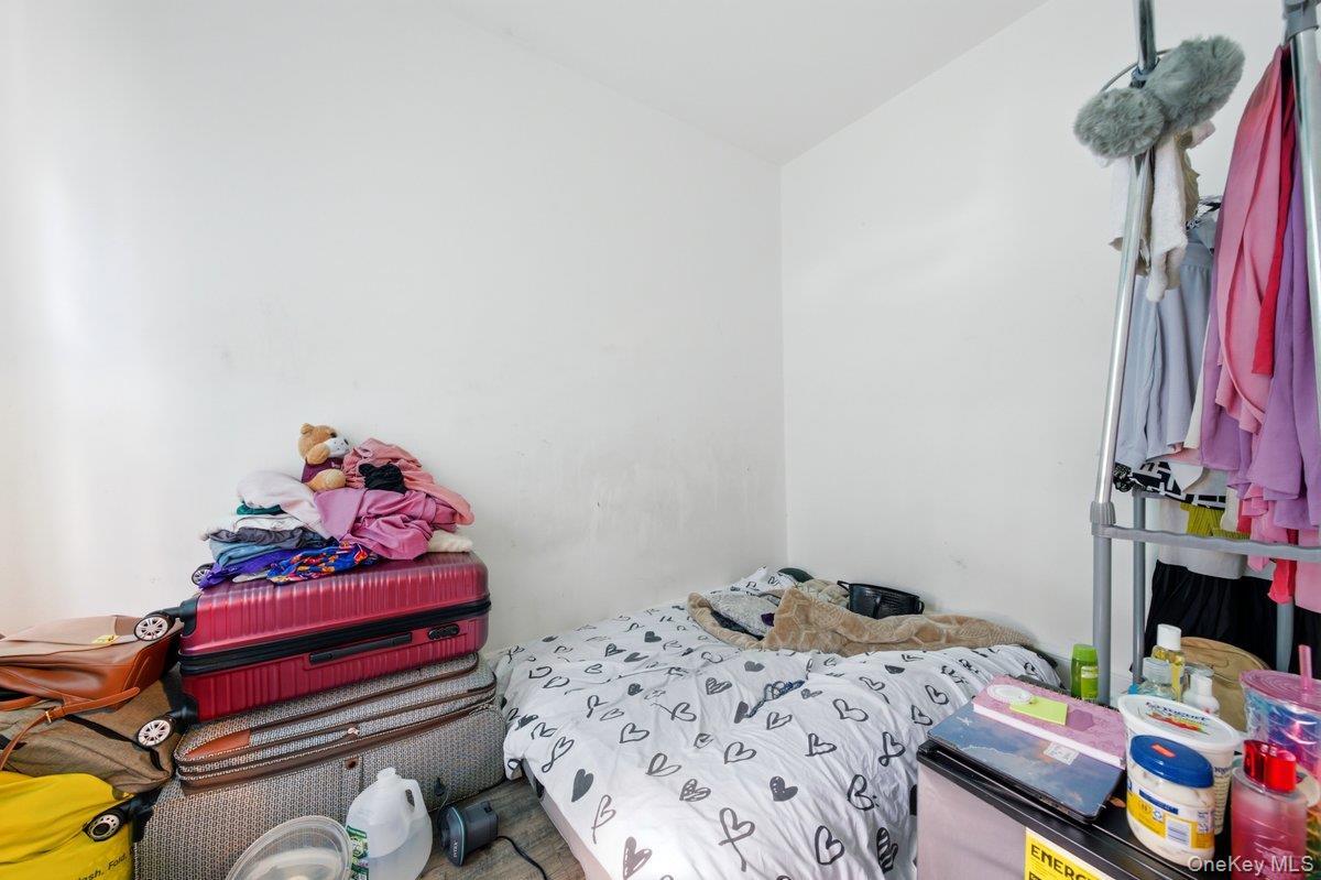 Single Family Villa Avenue Bronx, NY 10468, MLS-1021472-24