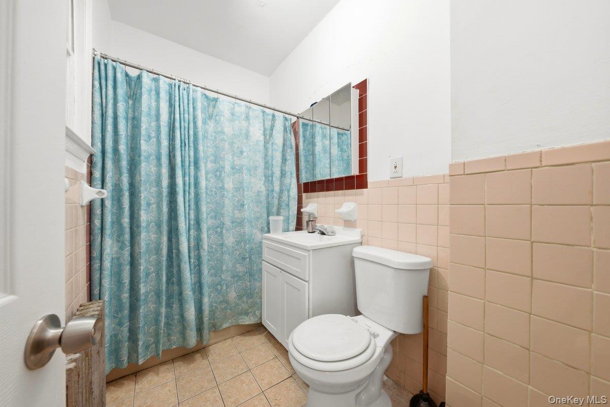 Single Family Villa Avenue Bronx, NY 10468, MLS-1021472-32