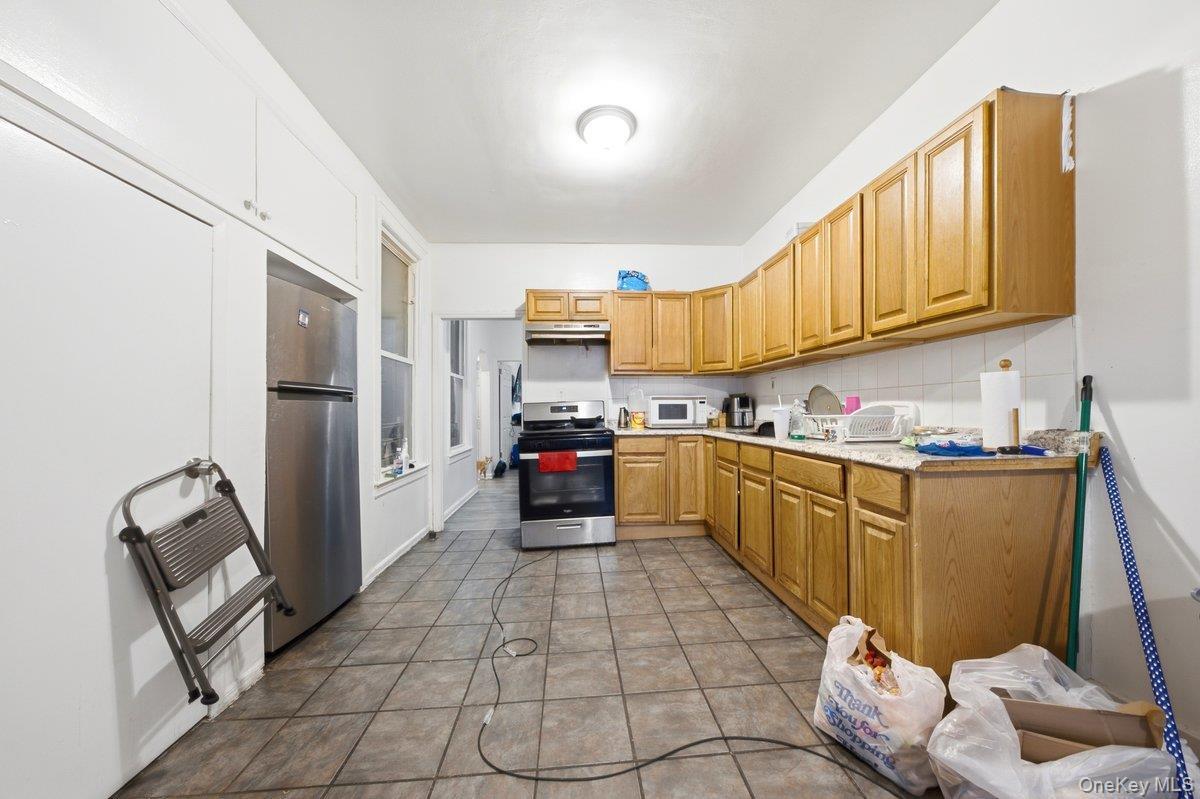 Single Family Villa Avenue Bronx, NY 10468, MLS-1021472-33