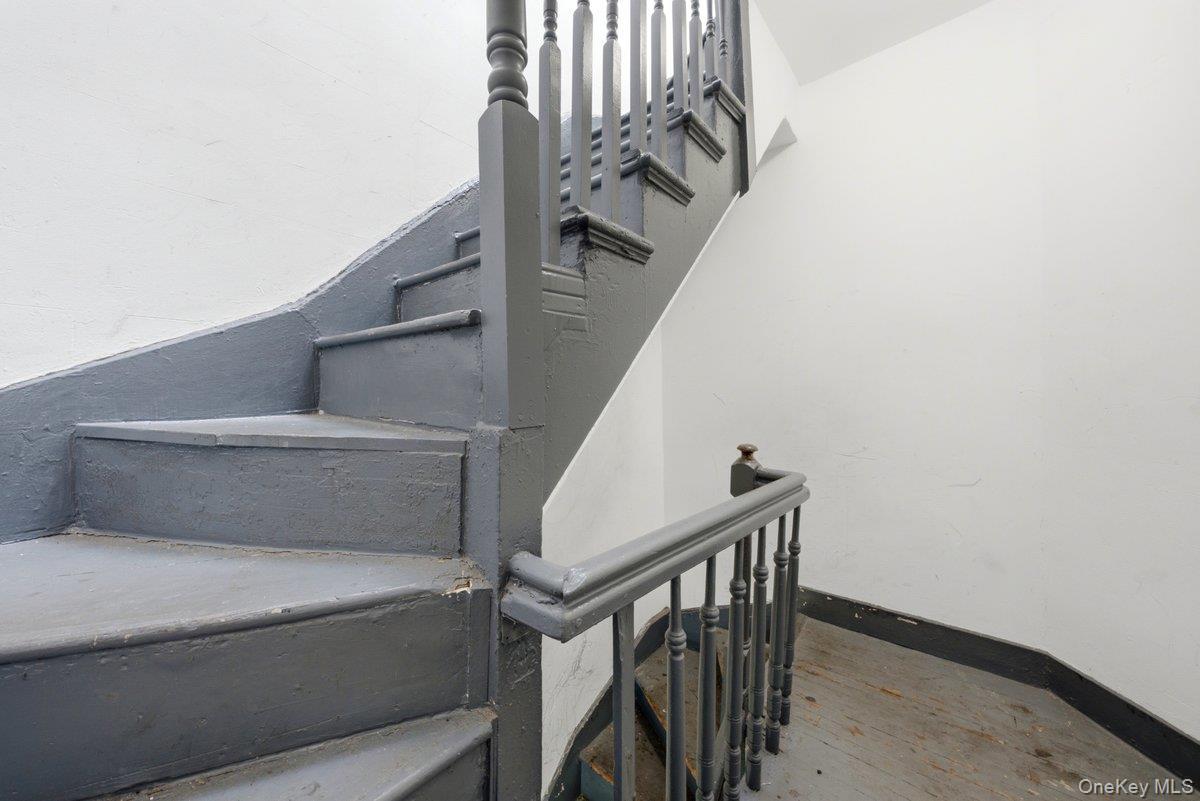 Single Family Villa Avenue Bronx, NY 10468, MLS-1021472-34