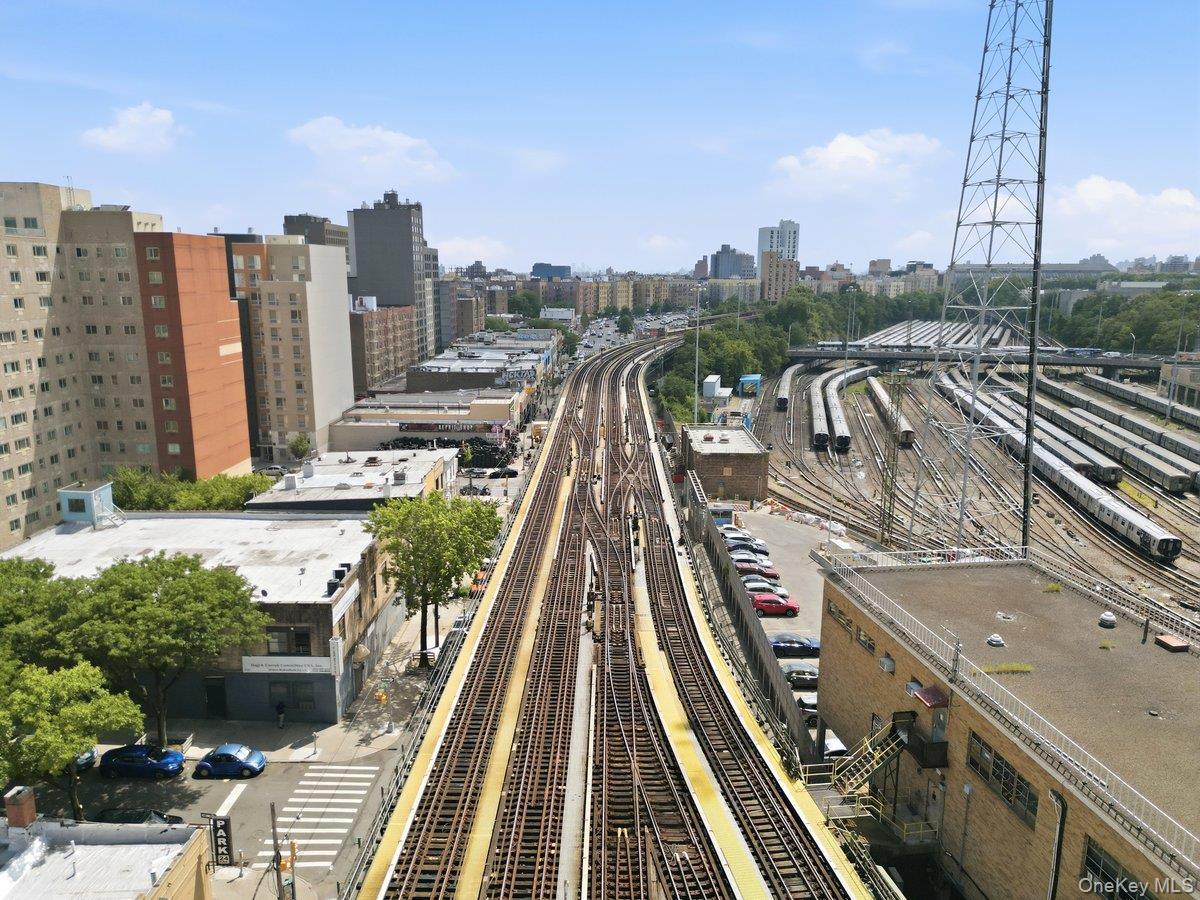Single Family Villa Avenue Bronx, NY 10468, MLS-1021472-40