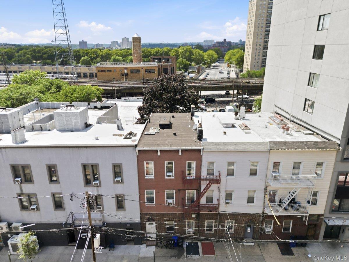 Single Family Villa Avenue  Bronx, NY 10468, MLS-1021472-41