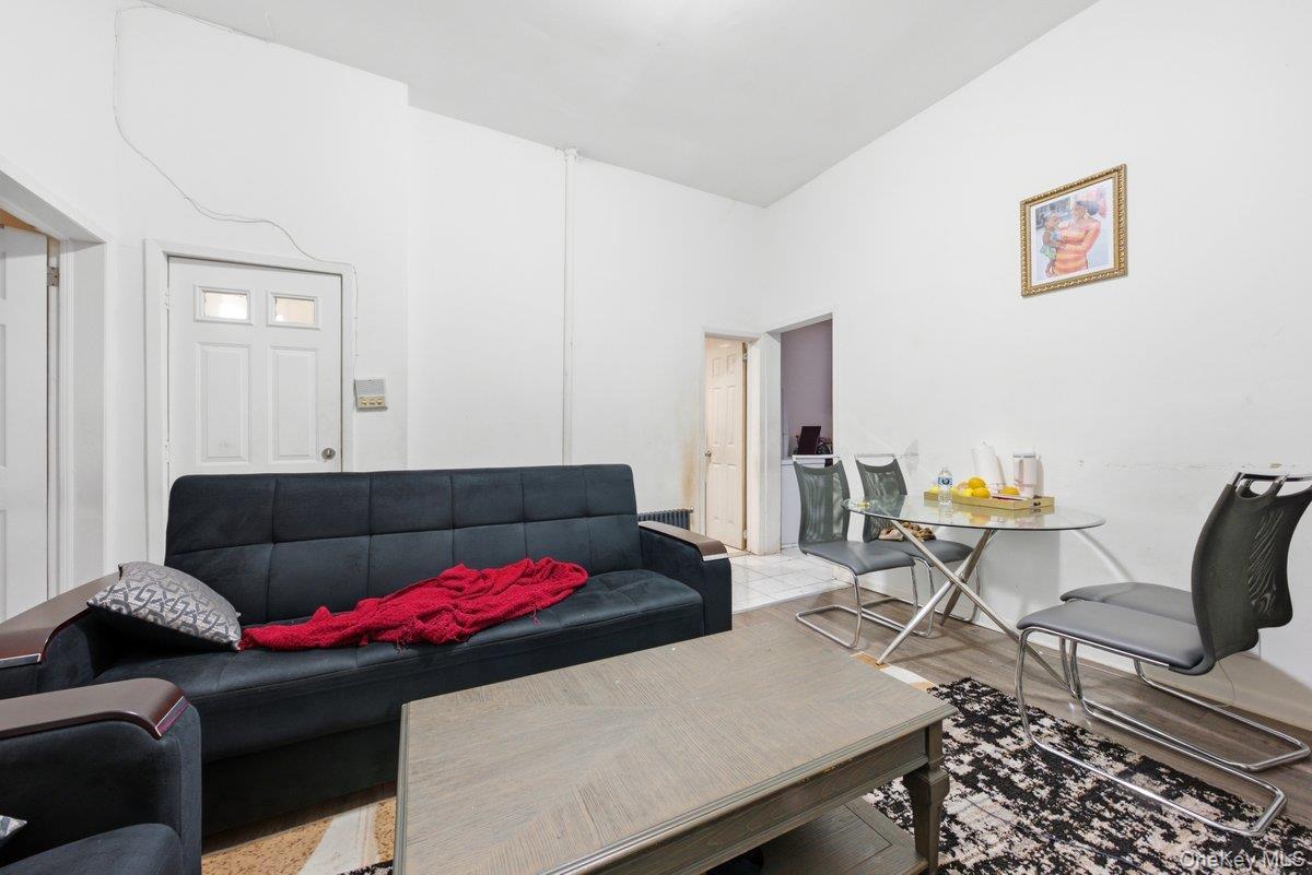 Single Family Villa Avenue Bronx, NY 10468, MLS-1021472-5