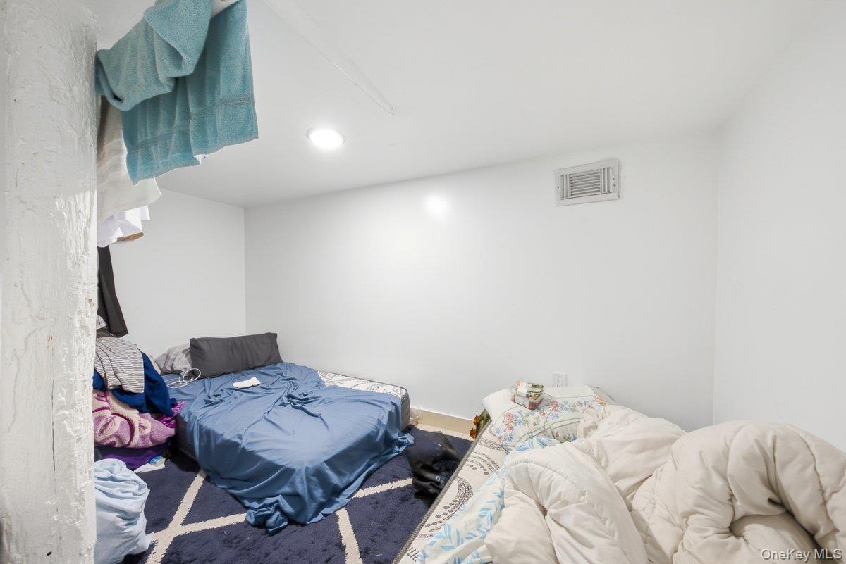 Single Family Villa Avenue Bronx, NY 10468, MLS-1021472-9