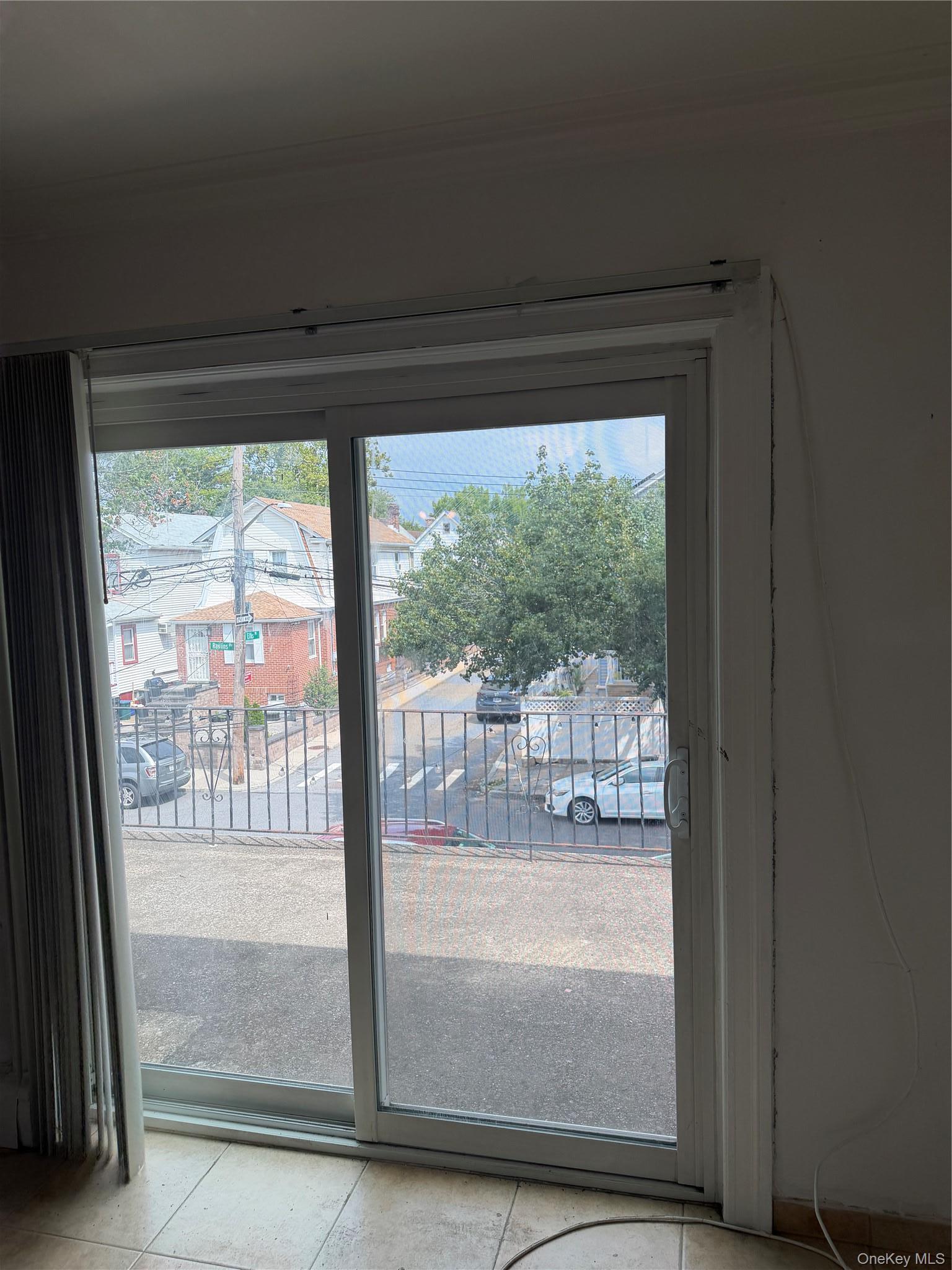 Single Family Rawlins Avenue Bronx, NY 10465, MLS-1021489-27