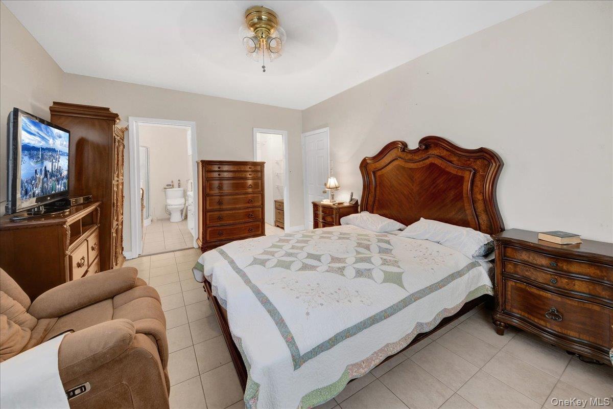 Single Family Rawlins Avenue  Bronx, NY 10465, MLS-1021489-8