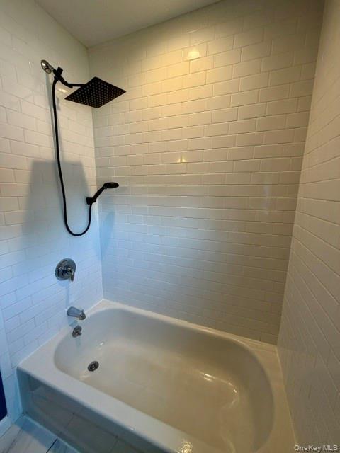 Single Family Comet Place Suffolk County, NY 11772, MLS-1021494-23