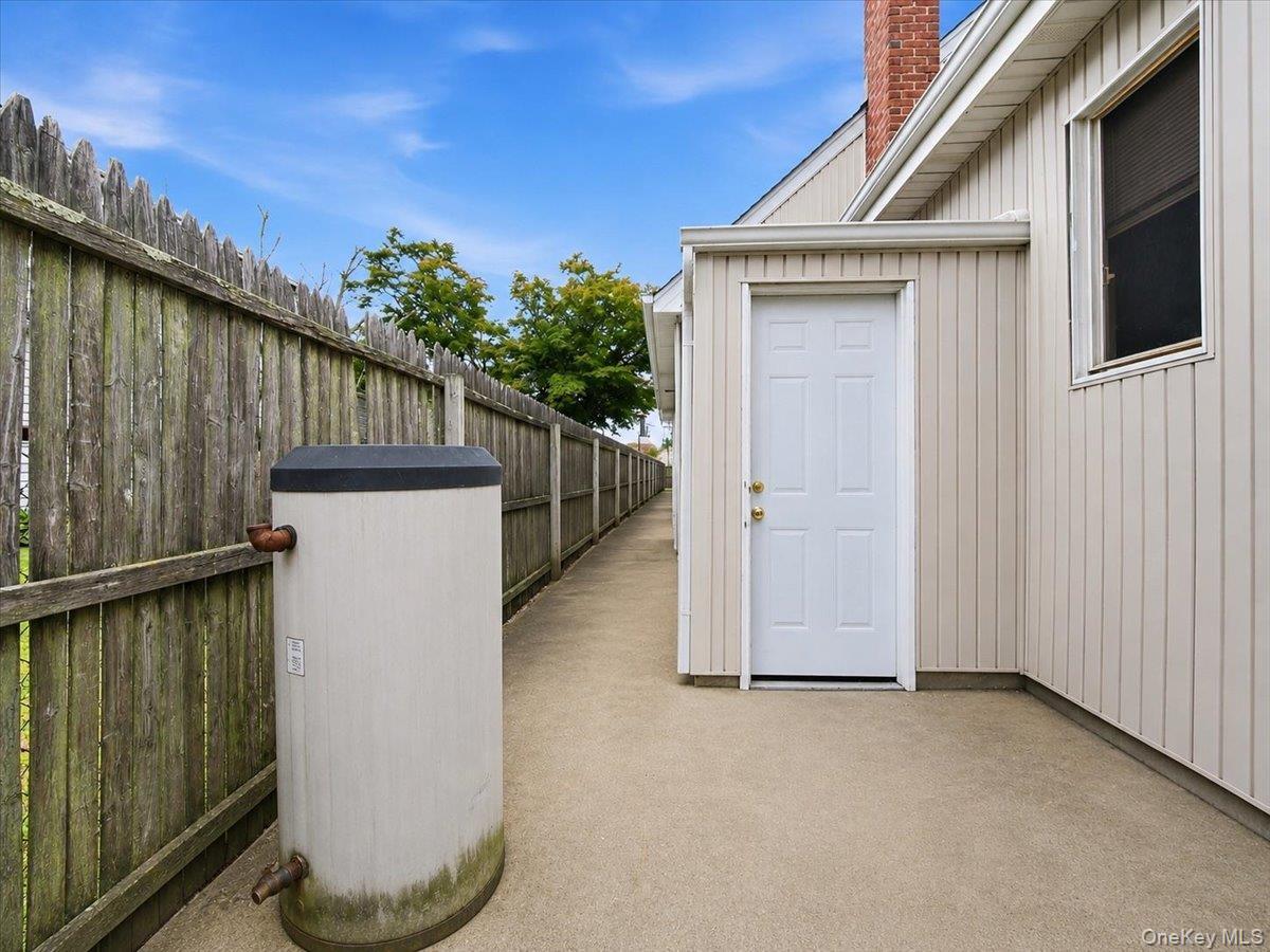 Single Family E Riviera Drive  Suffolk County, NY 11757, MLS-1021495-19