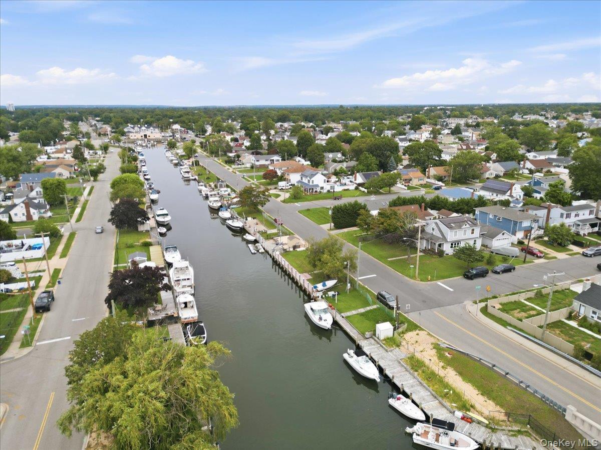 Single Family E Riviera Drive  Suffolk County, NY 11757, MLS-1021495-3