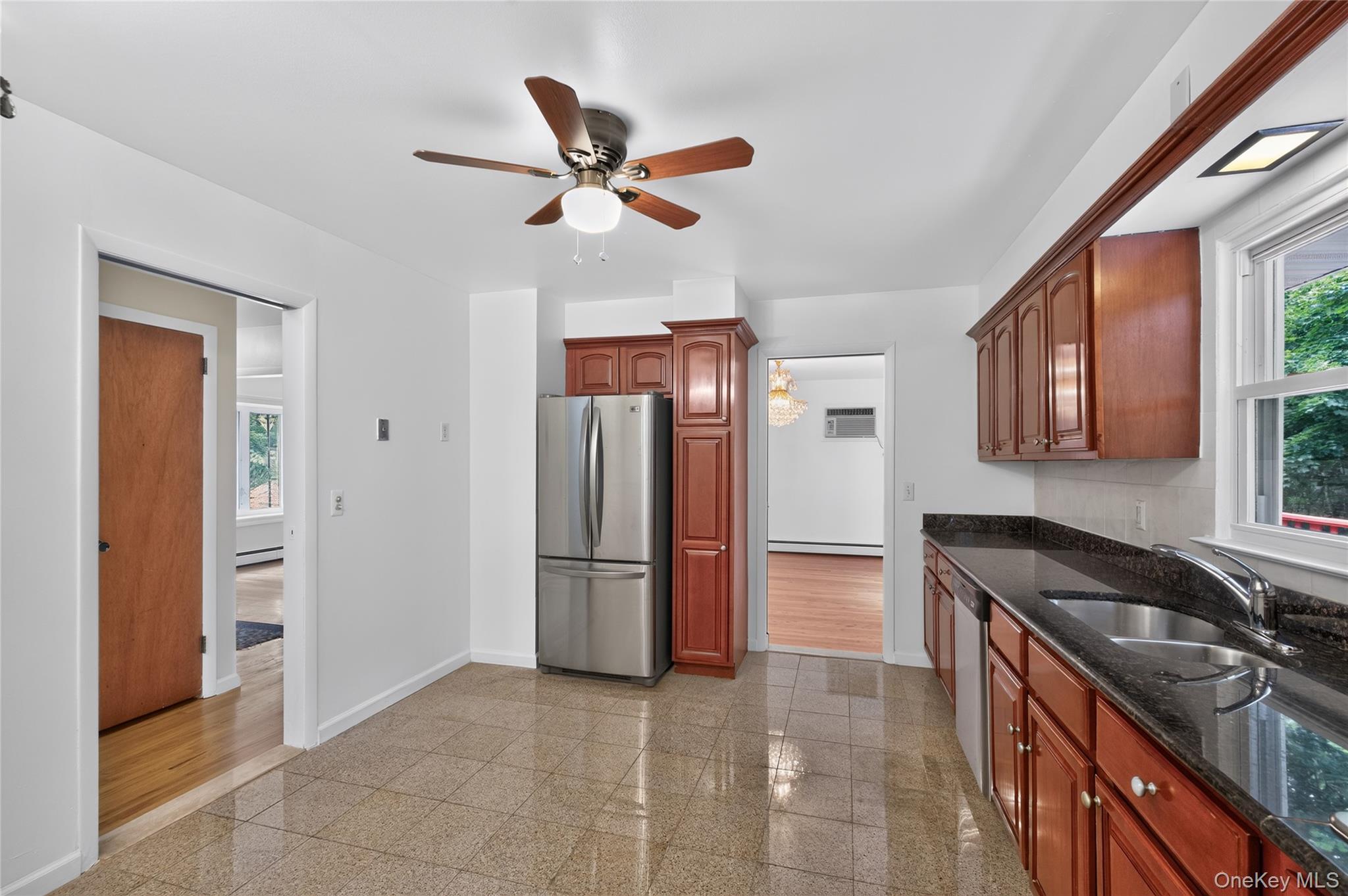 Single Family Greenwood Lane  Westchester County, NY 10607, MLS-1021512-3
