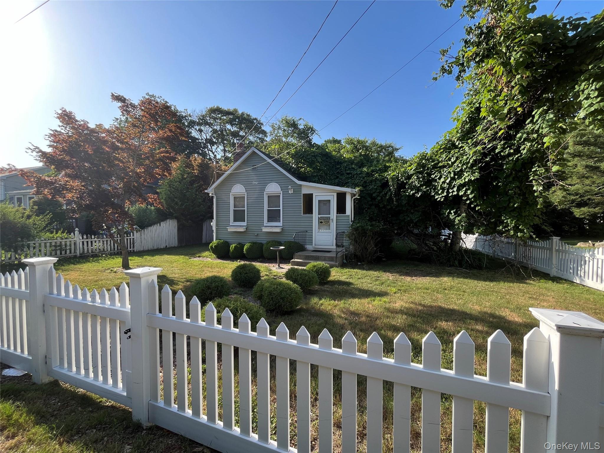 Single Family Saltaire Road Suffolk County, NY 11789, MLS-1021514-3
