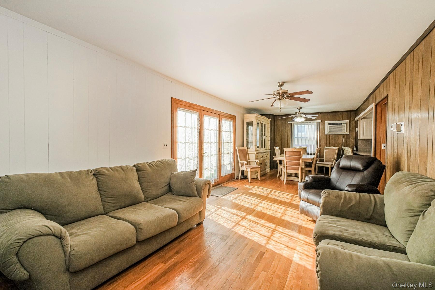 Single Family Highview Avenue Staten Island, NY 10301, MLS-1021535-12