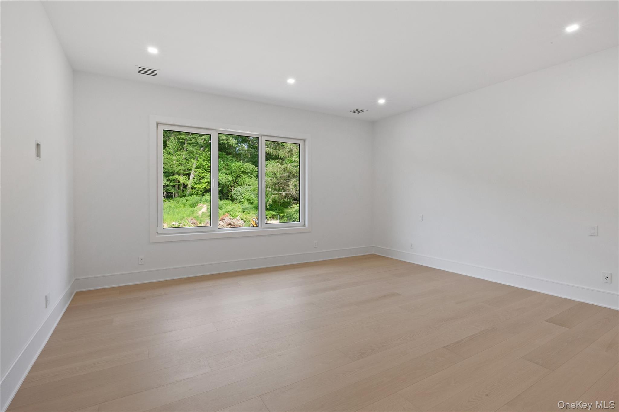Single Family Somner Drive  Suffolk County, NY 11746, MLS-1021536-37