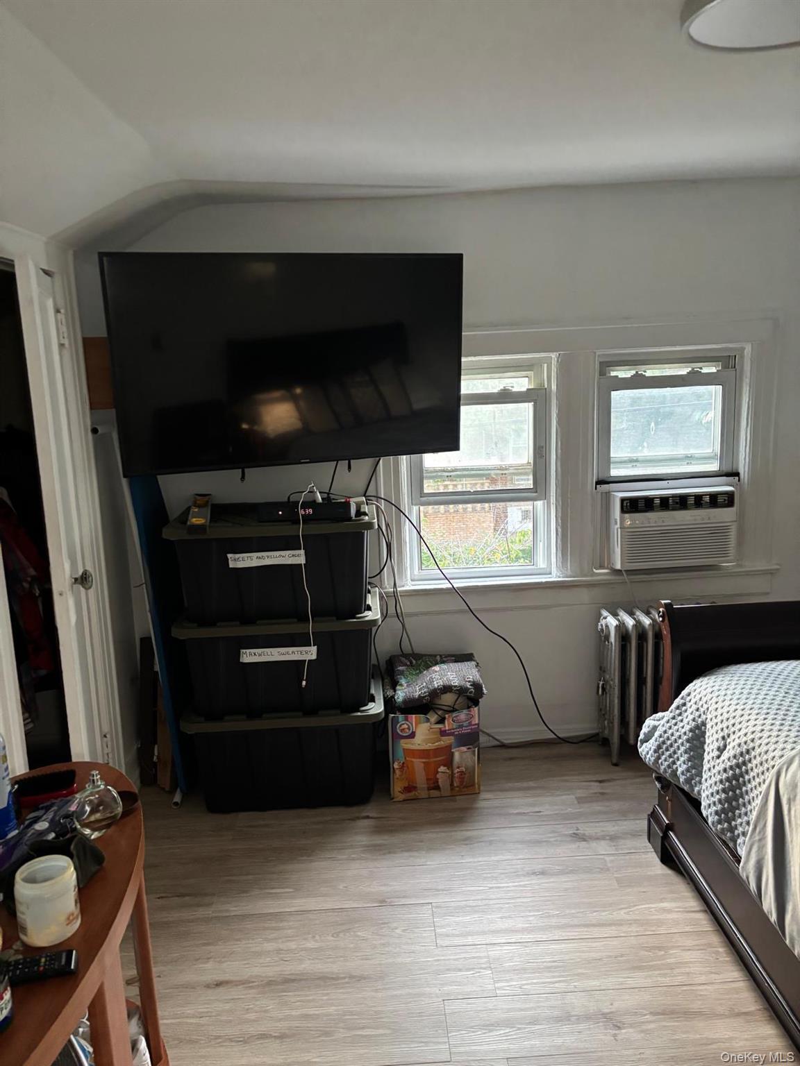 Single Family 145th Road Queens, NY 11413, MLS-1021588-20