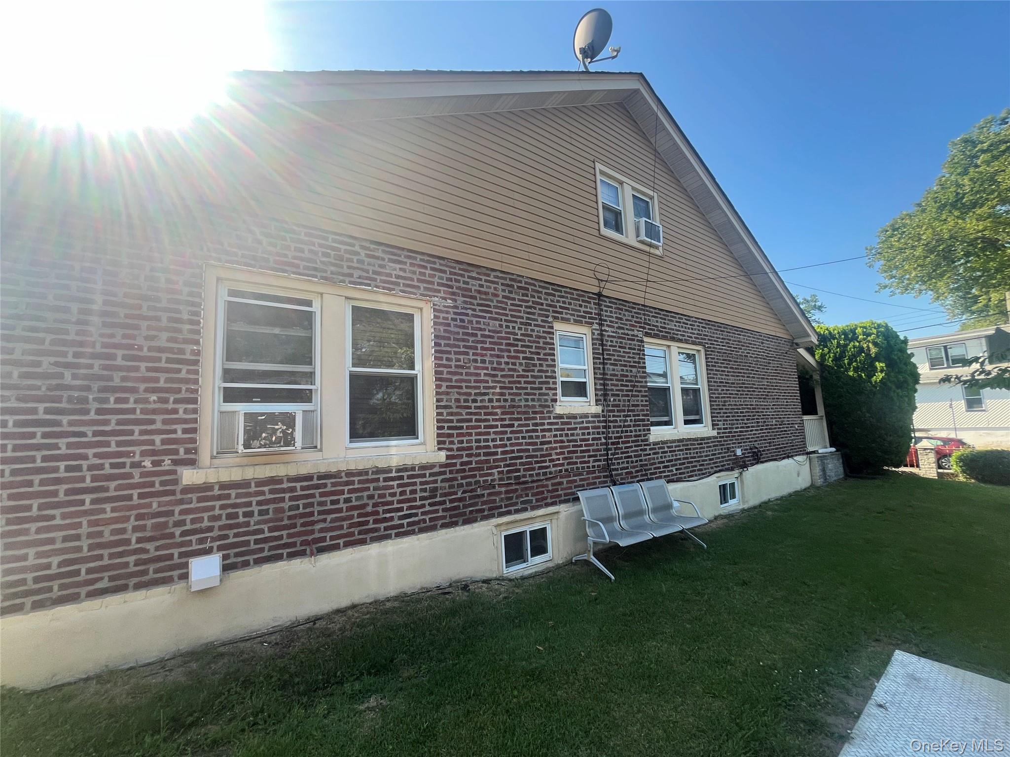 Single Family 145th Road Queens, NY 11413, MLS-1021588-3
