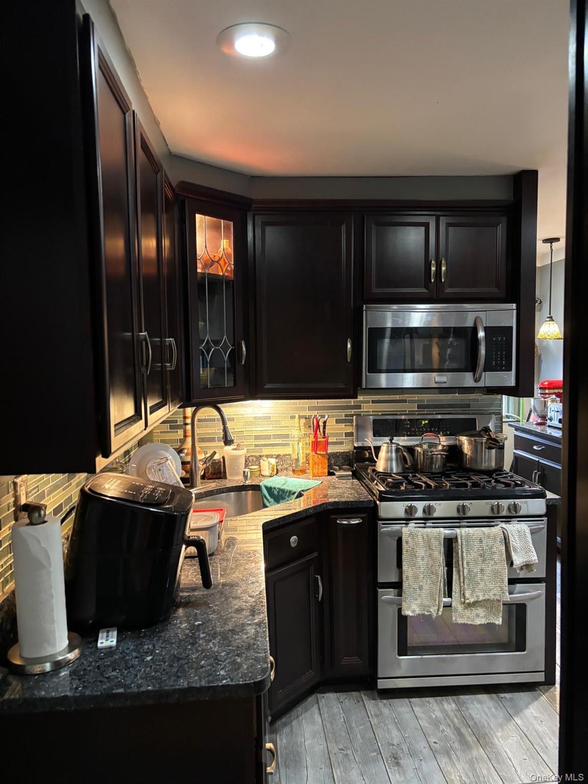 Single Family 145th Road  Queens, NY 11413, MLS-1021588-30